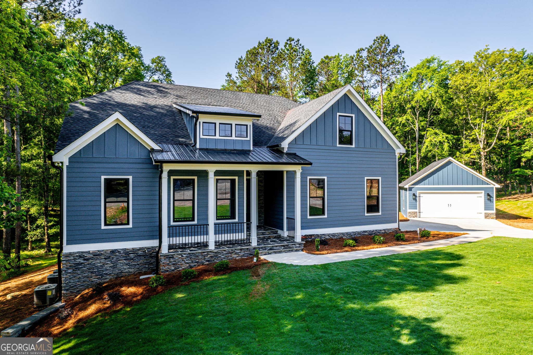 7 bedroom, 5 bathroom, 5,194 sq ft single family residence for sale at 104 Open Bay Drive, Eatonton, GA 31024