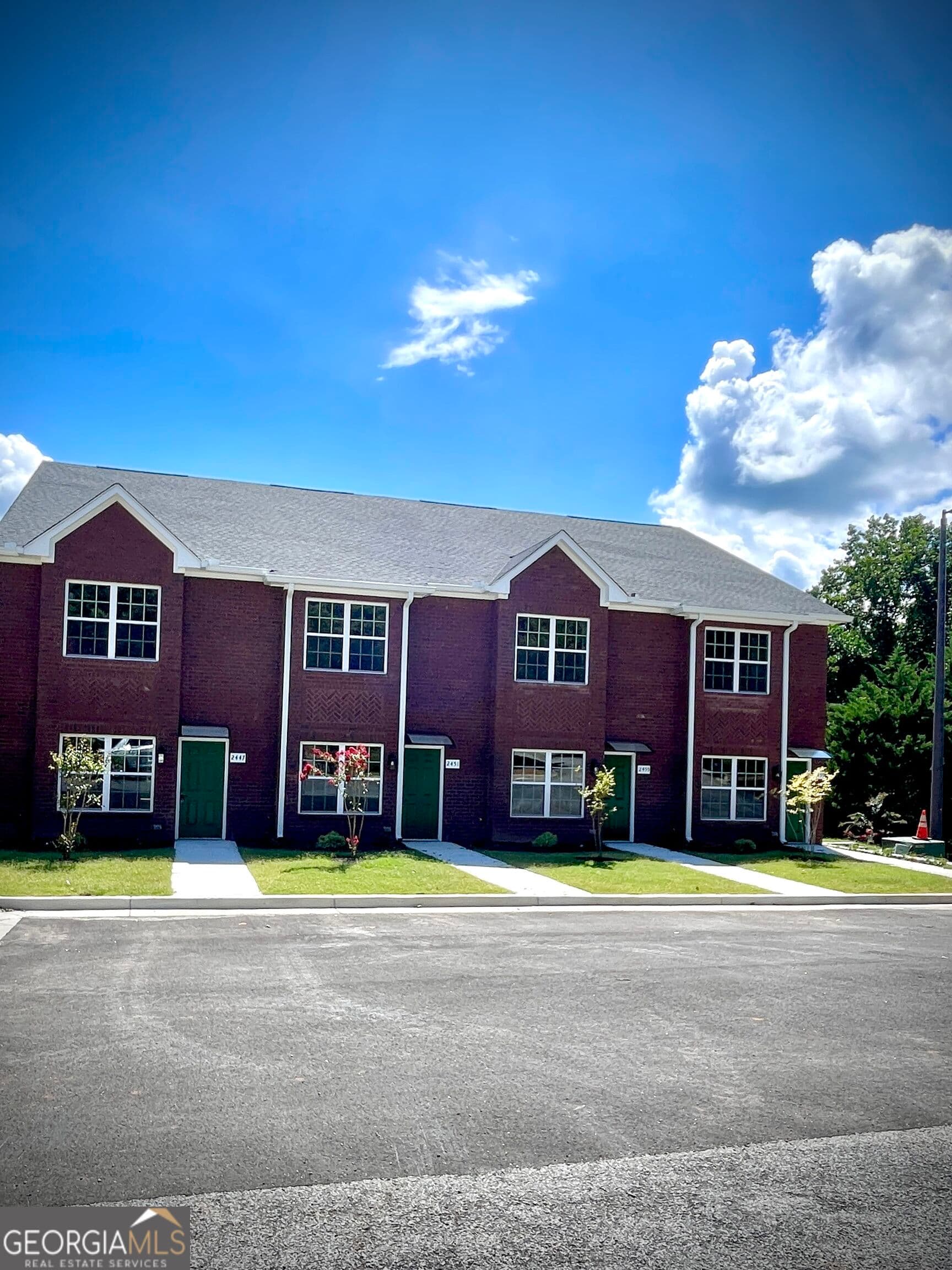 3 bedroom, 2 bathroom, 1,500 sq ft condominium for sale at 2451 Terrace View, Gainesville, GA 30501 — photo 3