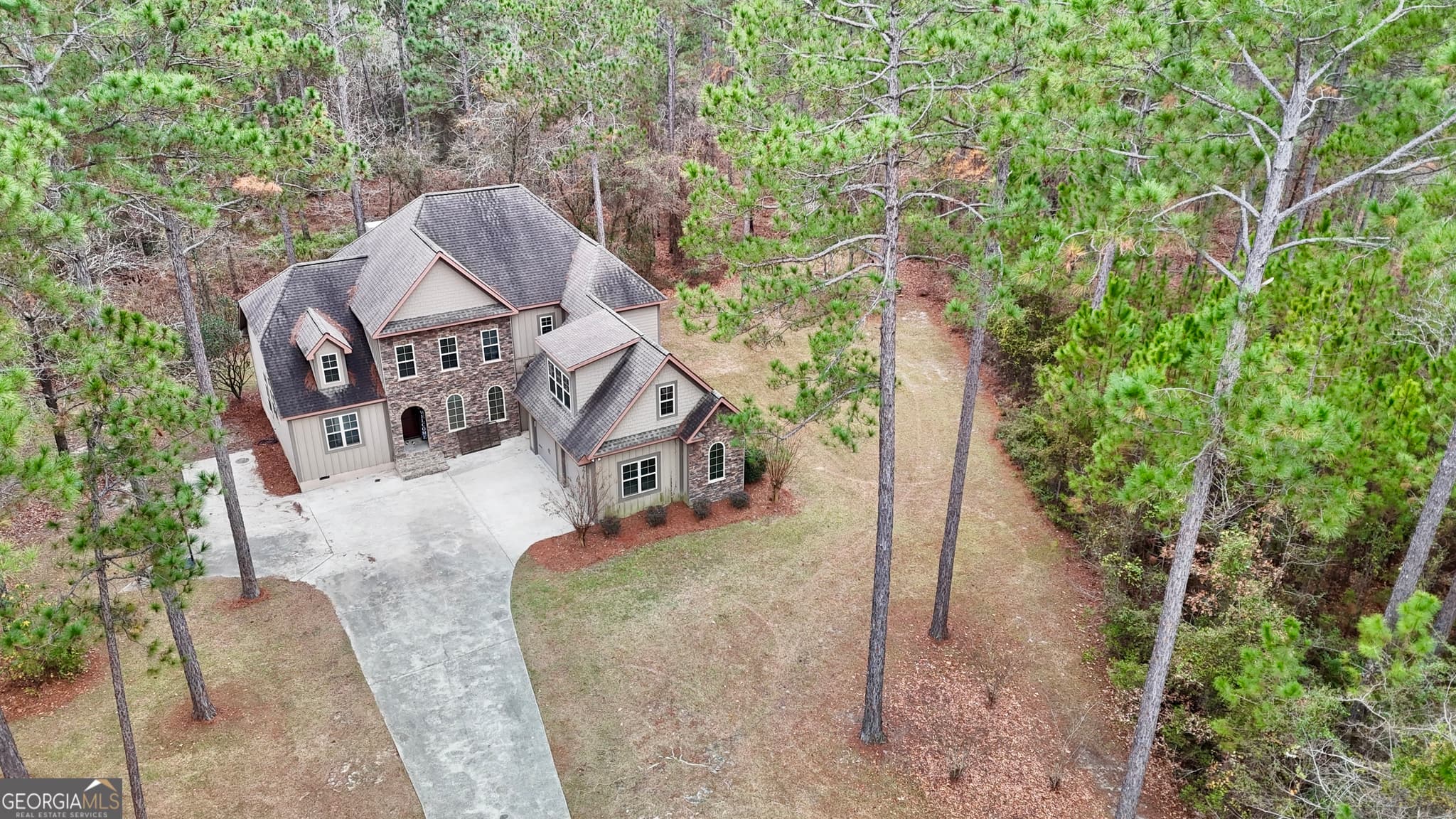 6 bedroom, 4 bathroom, 3,391 sq ft single family residence for sale at 438 Highland Lakes Drive, Eastman, GA 31023 — photo 5
