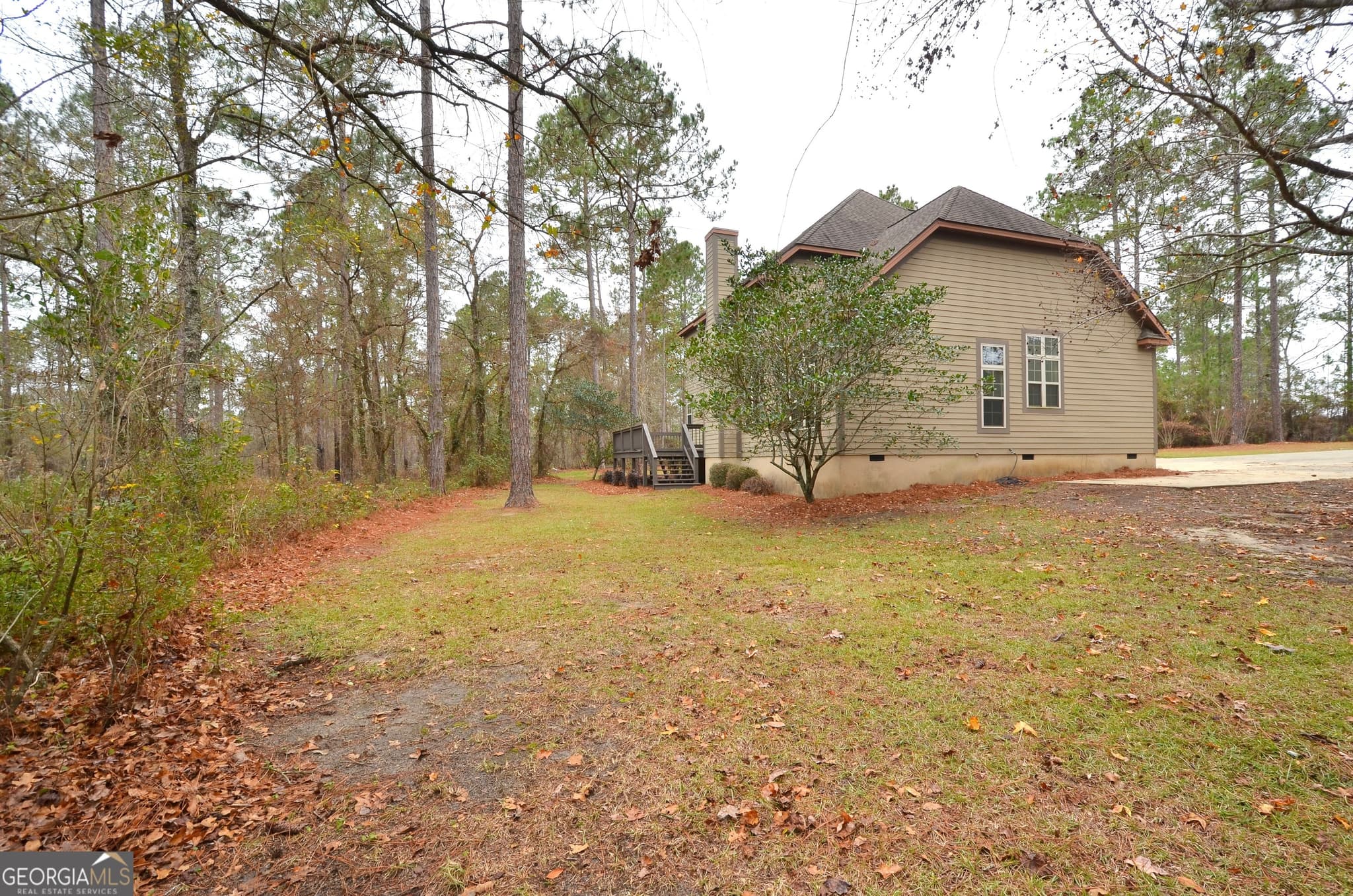 6 bedroom, 4 bathroom, 3,391 sq ft single family residence for sale at 438 Highland Lakes Drive, Eastman, GA 31023 — photo 8