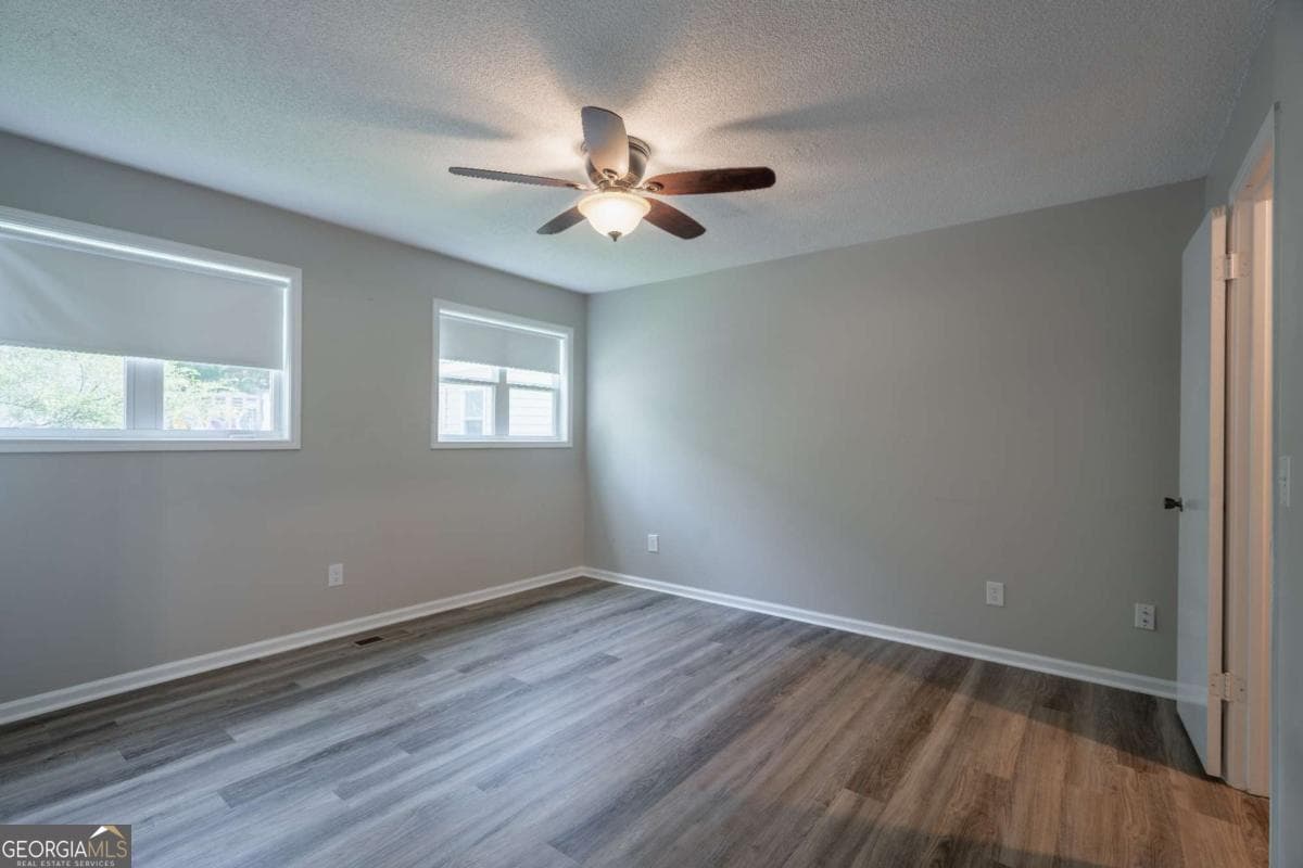 3 bedroom, 2 bathroom, 1,334 sq ft single family residence for sale at 3230 Halifax Drive, Cumming, GA 30041 — photo 8