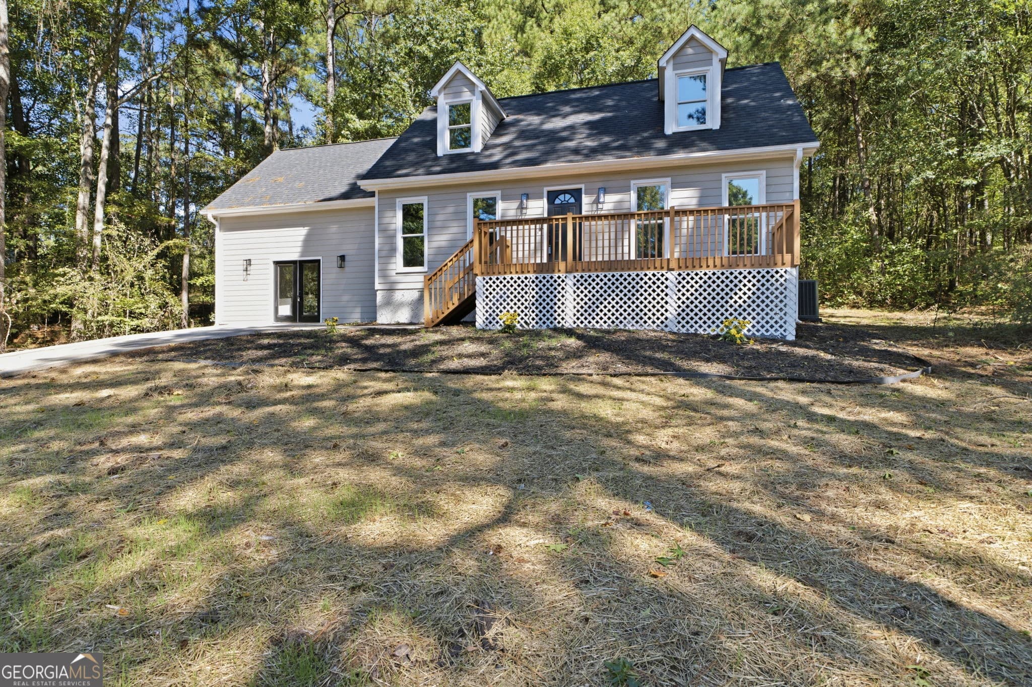 4 bedroom, 3 bathroom, 1,788 sq ft single family residence for sale at 3035 Gum Creek Estates, Loganville, GA 30052