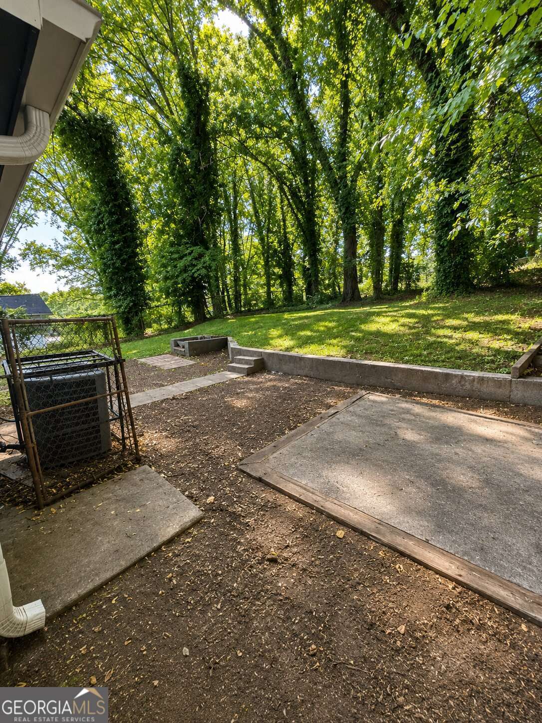 3 bedroom, 2 bathroom, 925 sq ft single family residence for sale at 342 Lincoln Street, Atlanta, GA 30315 — photo 3