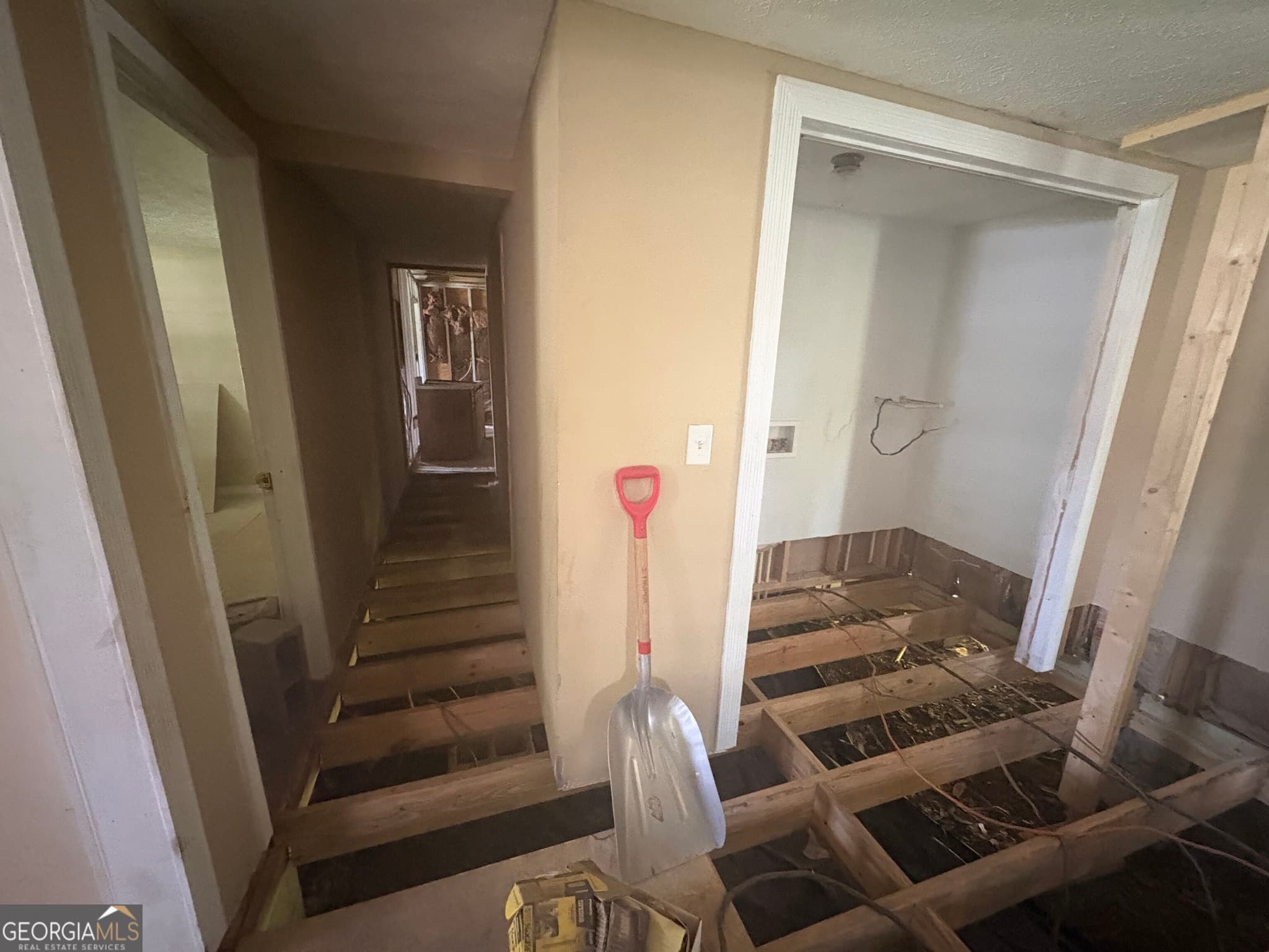 3 bedroom, 1 bathroom, 1,134 sq ft single family residence for sale at 151 N 7th Street, Cochran, GA 31014 — photo 3