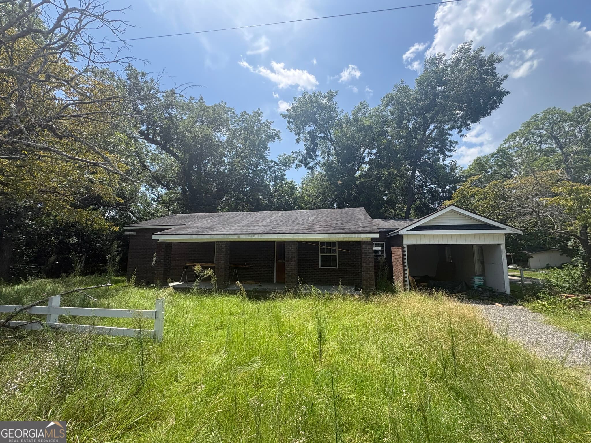 3 bedroom, 1 bathroom, 1,134 sq ft single family residence for sale at 151 N 7th Street, Cochran, GA 31014