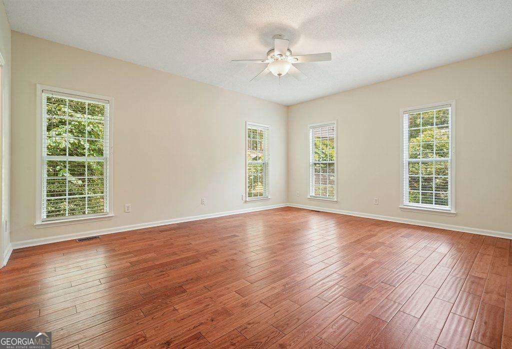 4 bedroom, 2.5 bathroom, 1,672 sq ft single family residence for sale at 12 Paces Lakes Overlook, Dallas, GA 30157 — photo 6