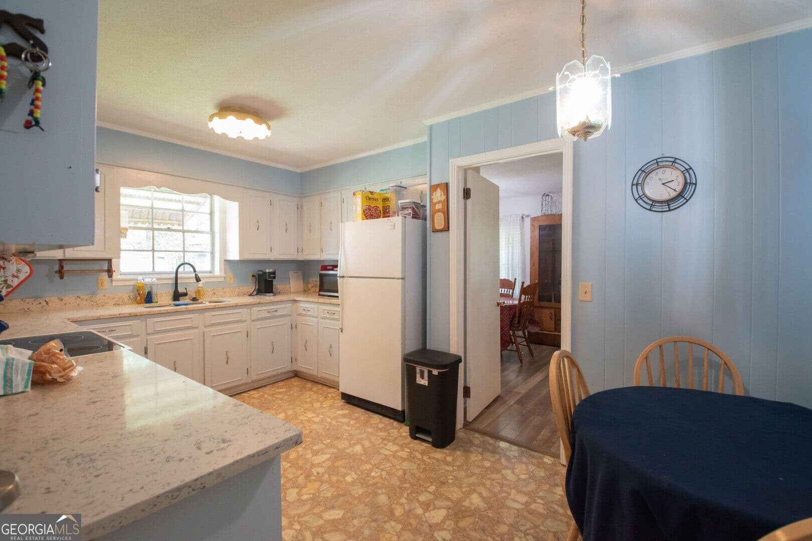 3 bedroom, 2 bathroom, 1,570 sq ft single family residence for sale at 2300 Walnut Lane, Waycross, GA 31501 — photo 10