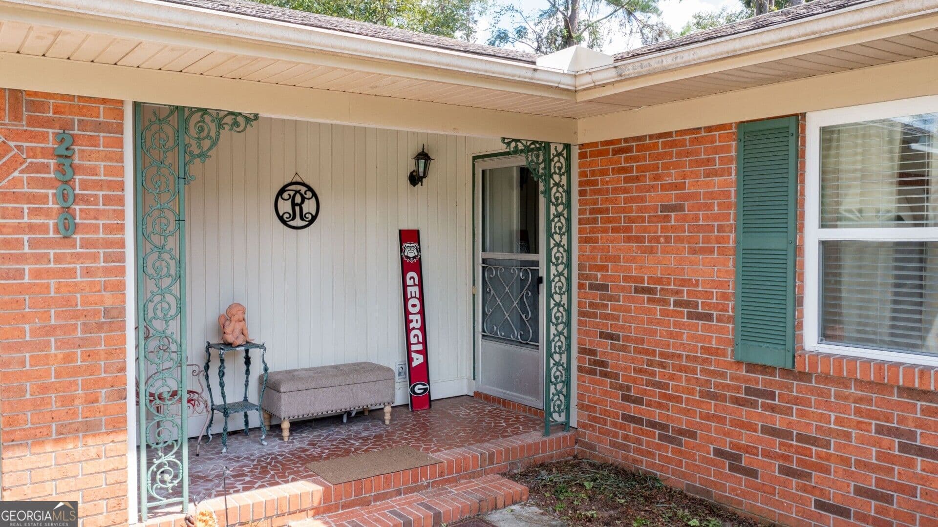 3 bedroom, 2 bathroom, 1,570 sq ft single family residence for sale at 2300 Walnut Lane, Waycross, GA 31501 — photo 4