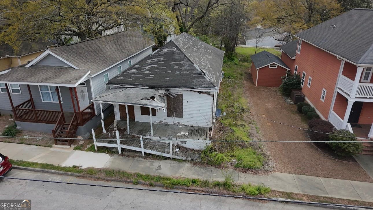 3 bedroom, 2 bathroom, 1,100 sq ft single family residence for sale at 928 Welch Street, Atlanta, GA 30310 — photo 8