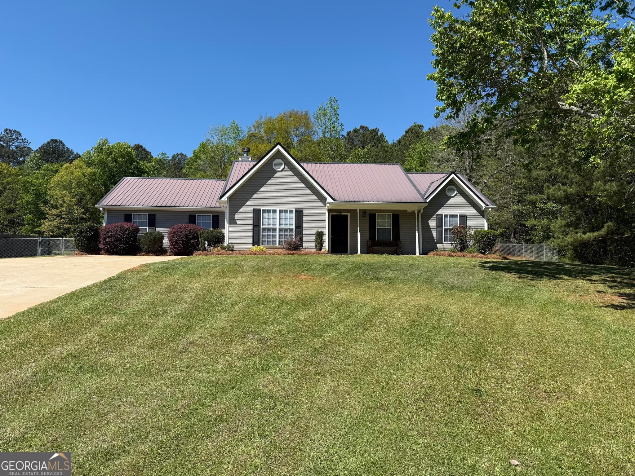 3 bedroom, 2 bathroom, 2,017 sq ft single family residence sold at 141 Cottonwood Trail, Jackson, GA 30233