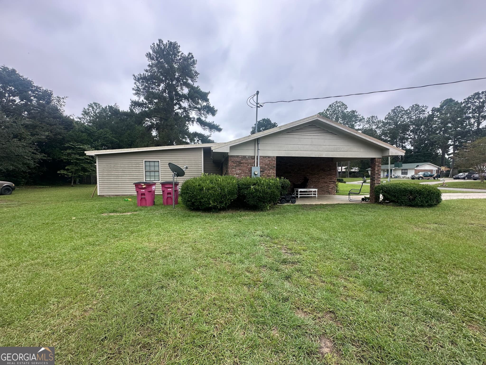 5 bedroom, 3 bathroom, 2,116 sq ft single family residence for sale at 1137 Windsor Drive, Tifton, GA 31794 — photo 10
