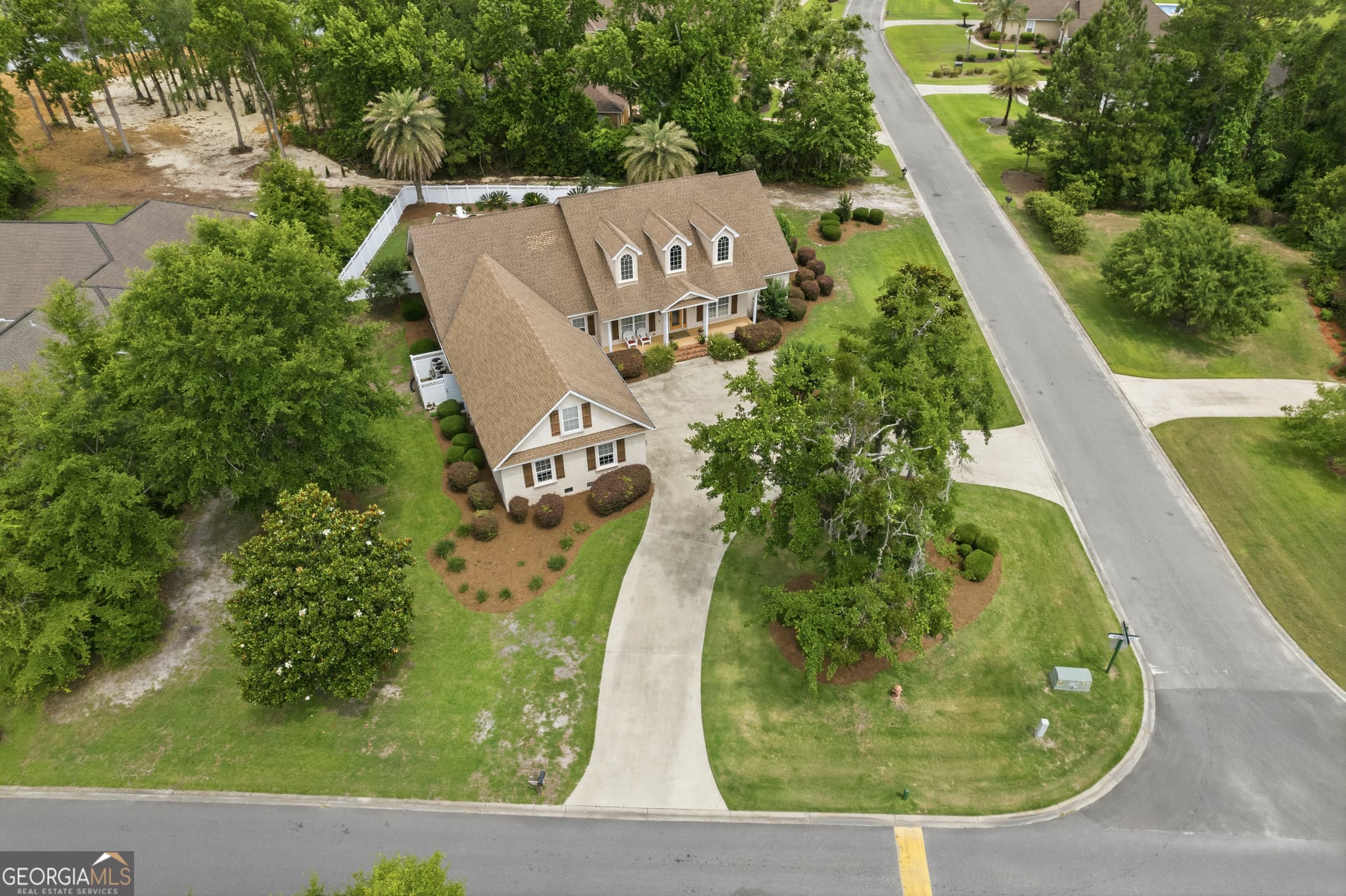 4 bedroom, 4.5 bathroom, 4,631 sq ft single family residence for sale at 106 Majestic Drive, Brunswick, GA 31523 — photo 9