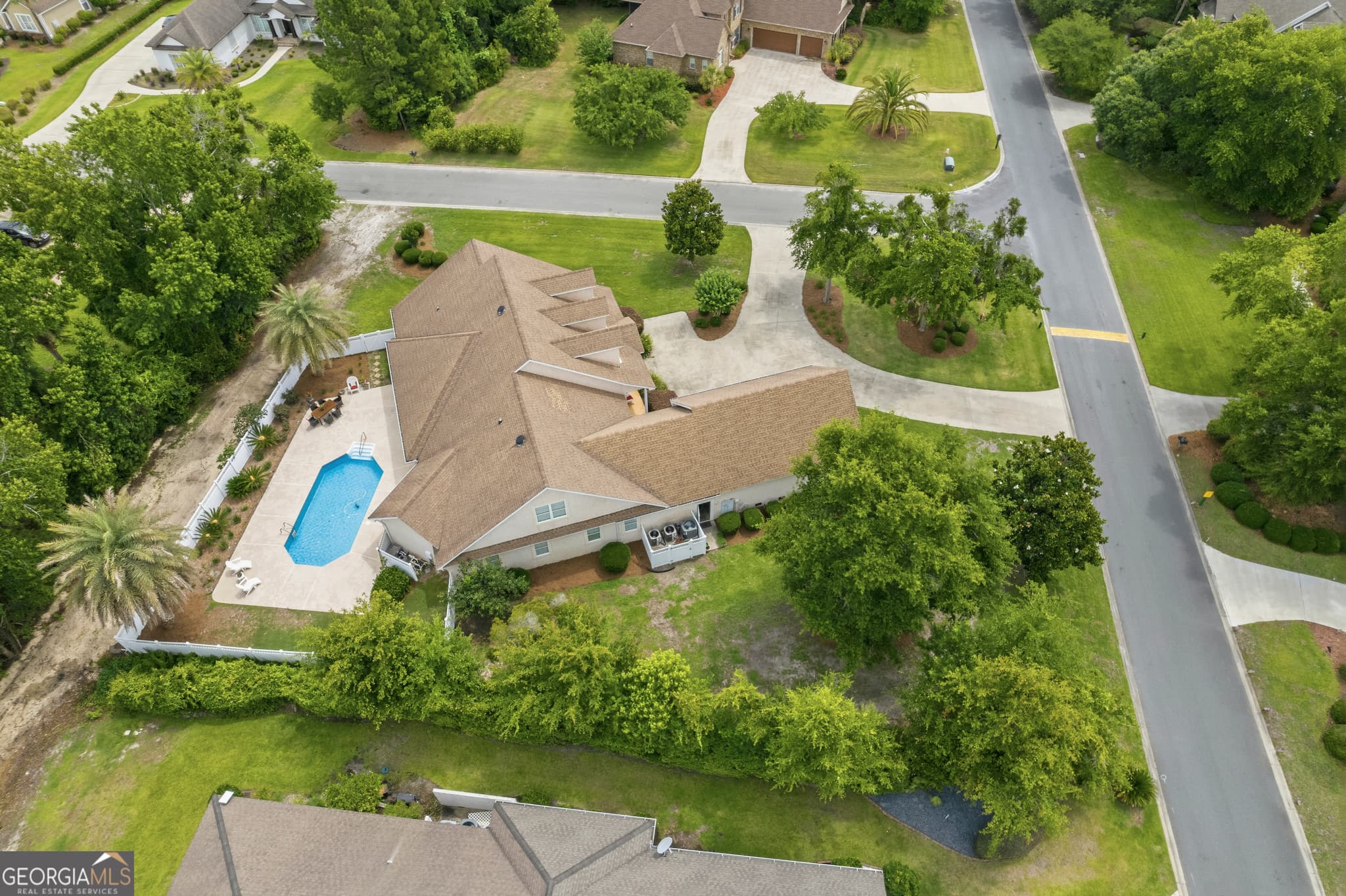 4 bedroom, 4.5 bathroom, 4,631 sq ft single family residence for sale at 106 Majestic Drive, Brunswick, GA 31523 — photo 10