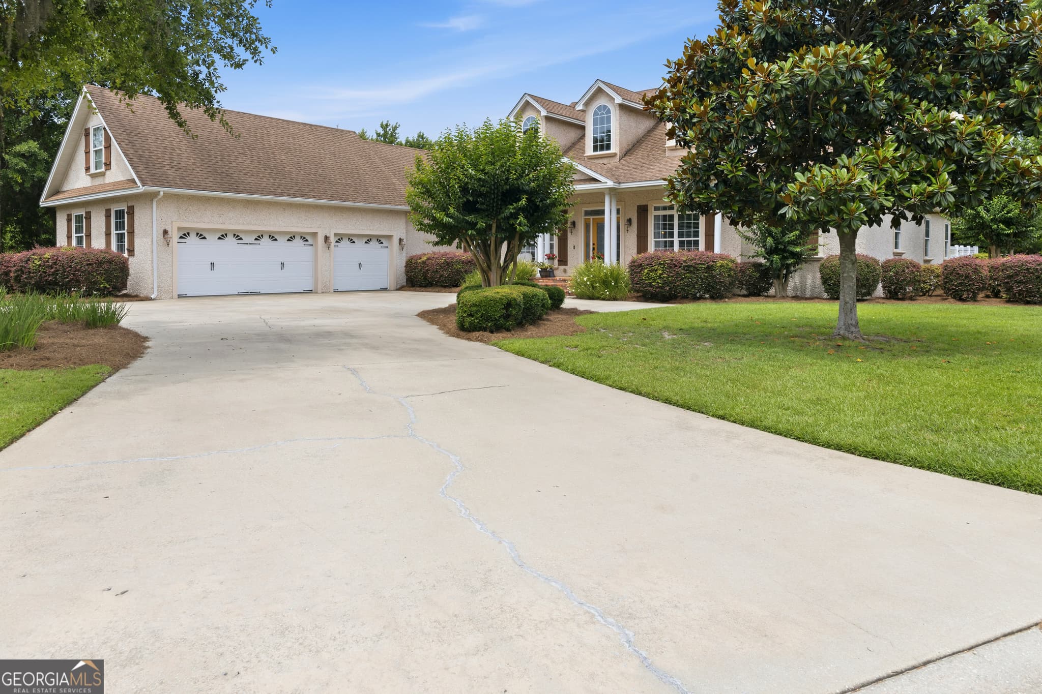 4 bedroom, 4.5 bathroom, 4,631 sq ft single family residence for sale at 106 Majestic Drive, Brunswick, GA 31523 — photo 4