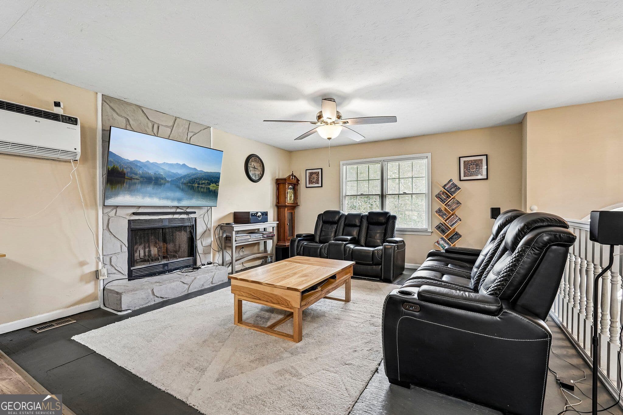 3 bedroom, 3 bathroom, 2,530 sq ft single family residence for sale at 52 Aspen Lake Trace, Newnan, GA 30263 — photo 6