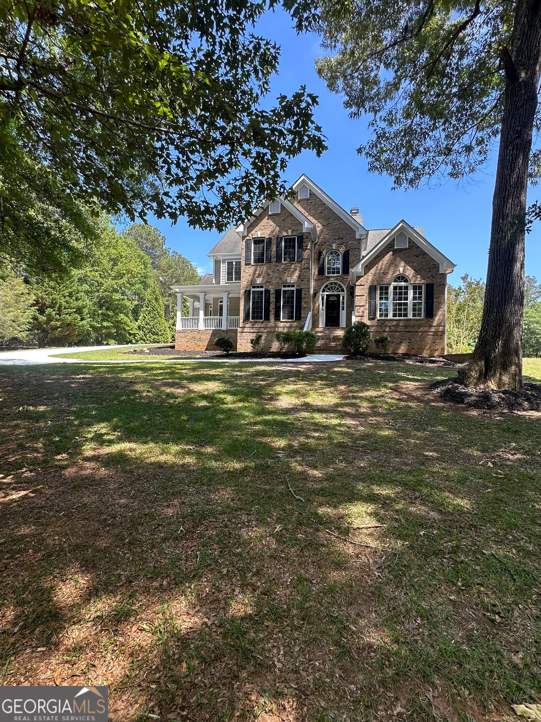6 bedroom, 6.5 bathroom, 4,000 sq ft single family residence for sale at 65 Spratlin Way, Hull, GA 30646 — photo 3