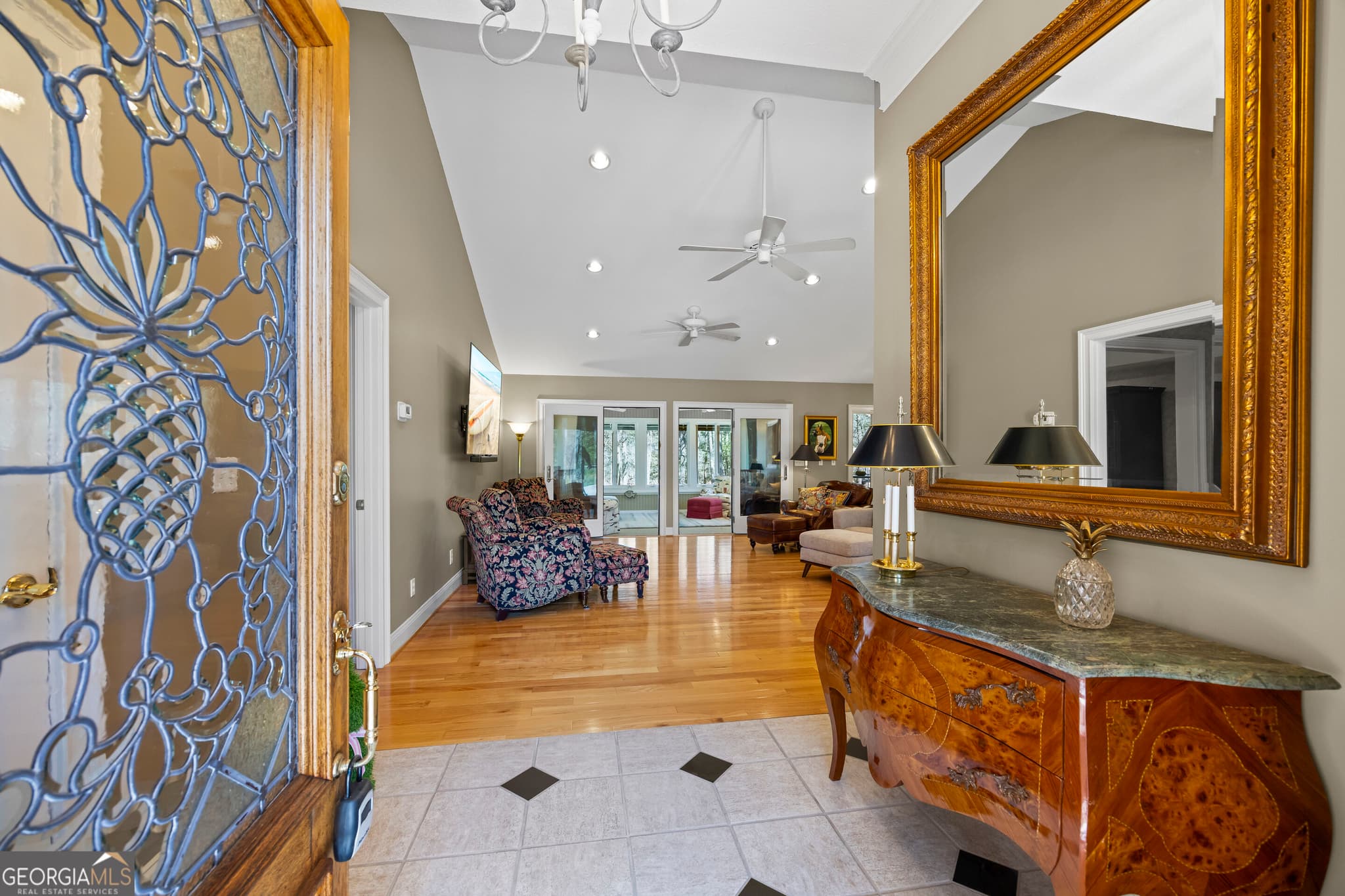 3 bedroom, 3 bathroom, 3,660 sq ft single family residence under contract at 424 Capri Point, Lavonia, GA 30553 — photo 10