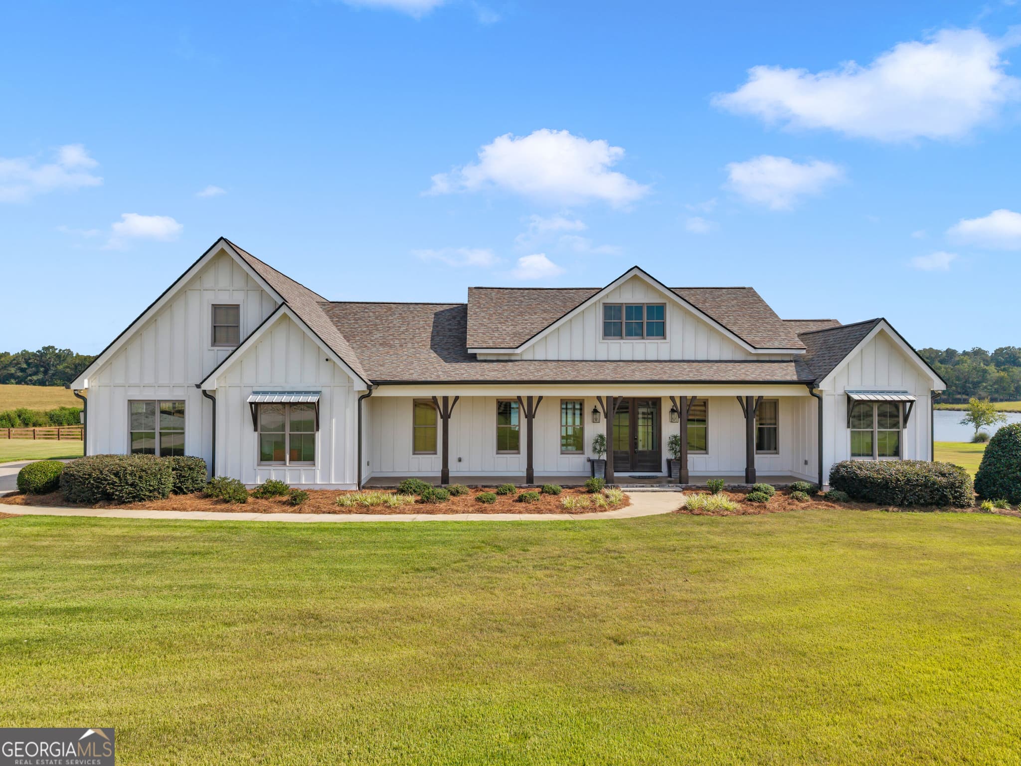 4 bedroom, 3.5 bathroom, 3,338 sq ft single family residence for sale at 4191 Hwy 11, Mansfield, GA 30055 — photo 2