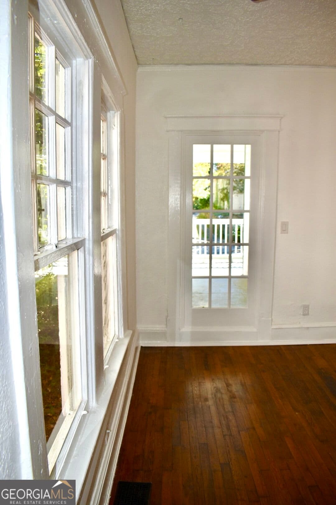 3 bedroom, 1 bathroom, 1,050 sq ft single family residence for sale at 510 Winton Terrace, Atlanta, GA 30308 — photo 9