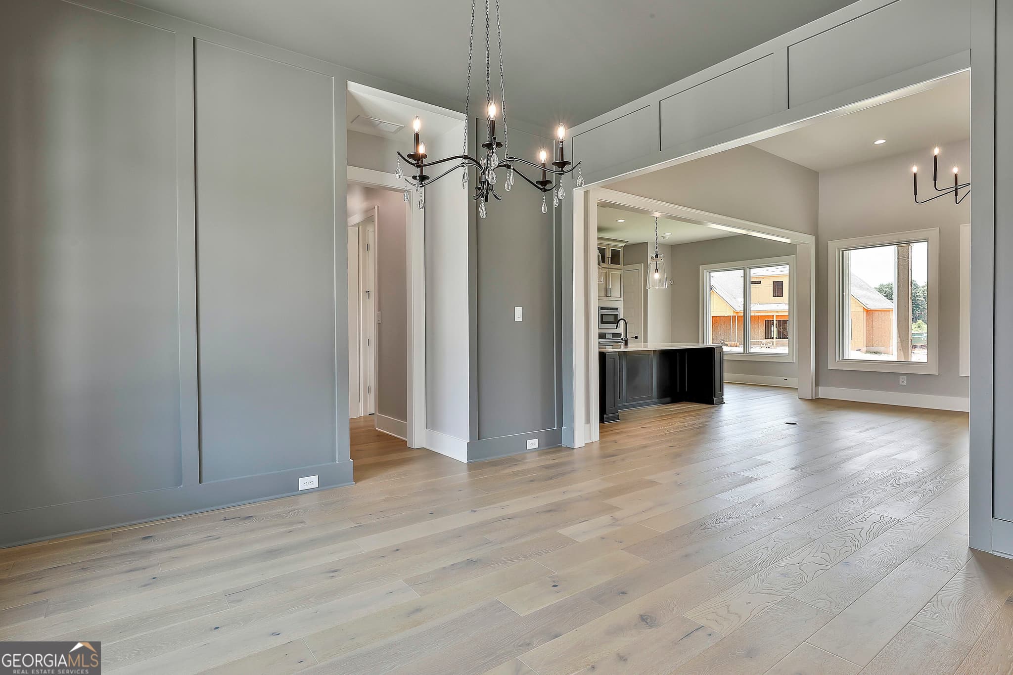 5 bedroom, 4.5 bathroom, 2,796 sq ft single family residence for sale at 319 Ruffian Circle 71, Peachtree City, GA 30269 — photo 9