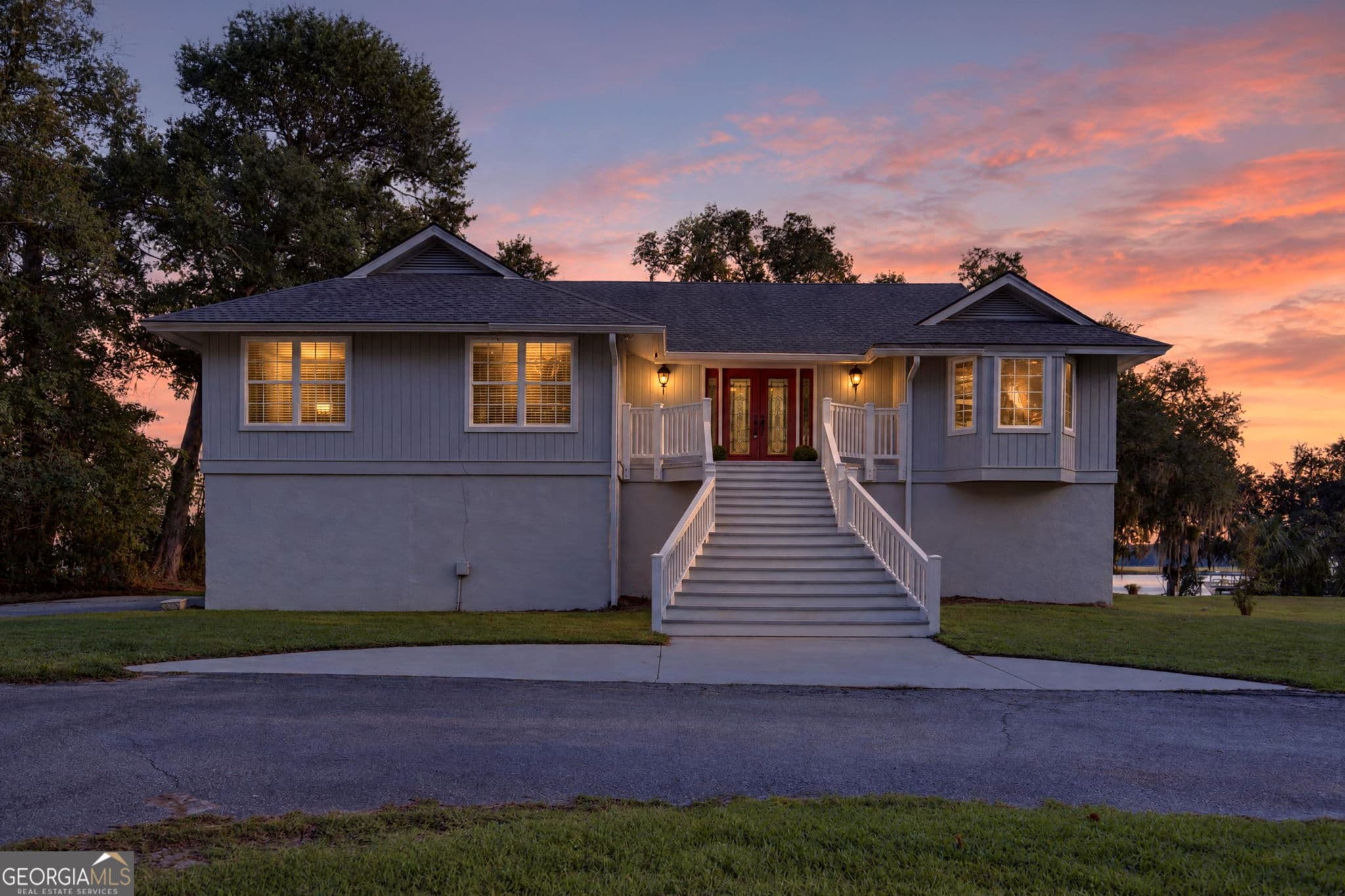 5 bedroom, 3 bathroom, 3,110 sq ft single family residence for sale at 1147 Mill Hill Road, Richmond Hill, GA 31324 — photo 2