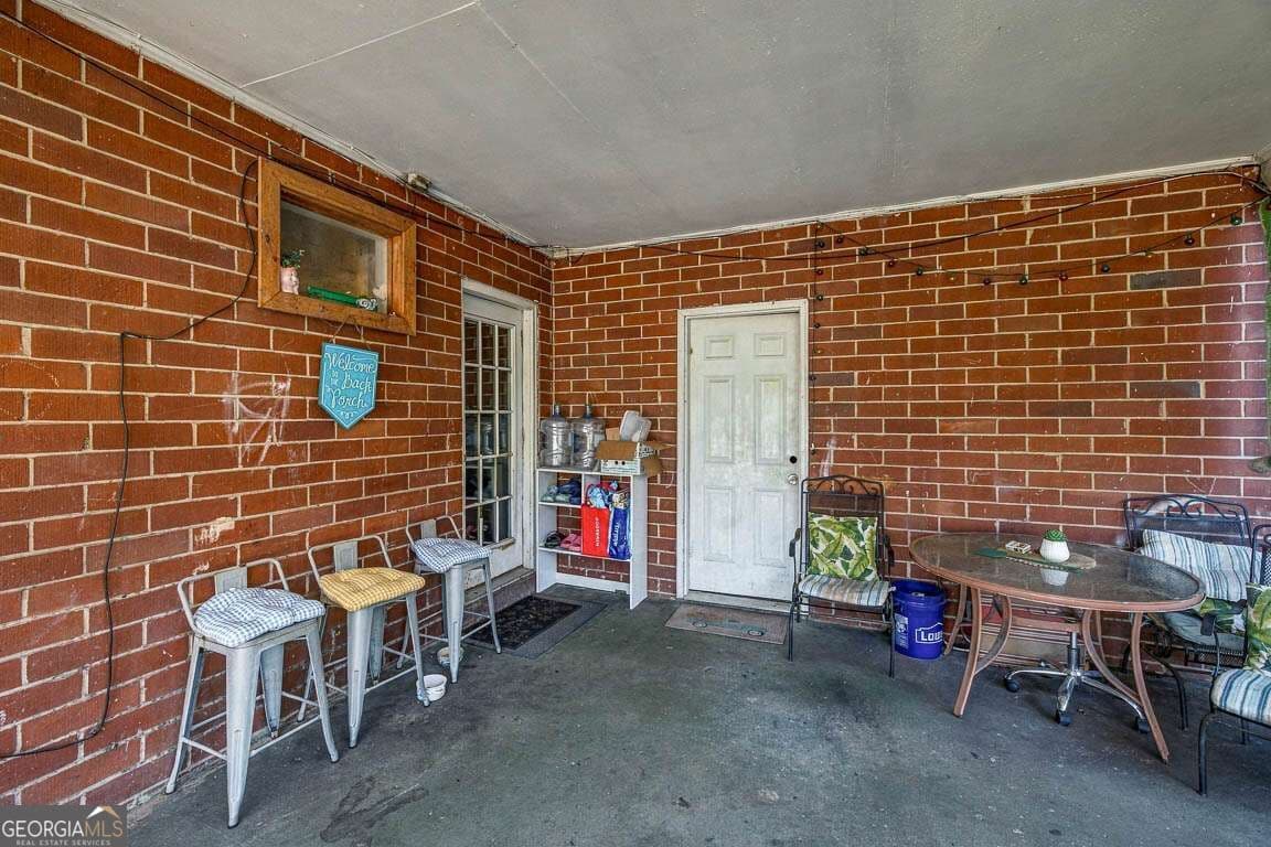 3 bedroom, 2 bathroom, 1,680 sq ft single family residence for sale at 801 Oak Bluff Road, Brunswick, GA 31525 — photo 3
