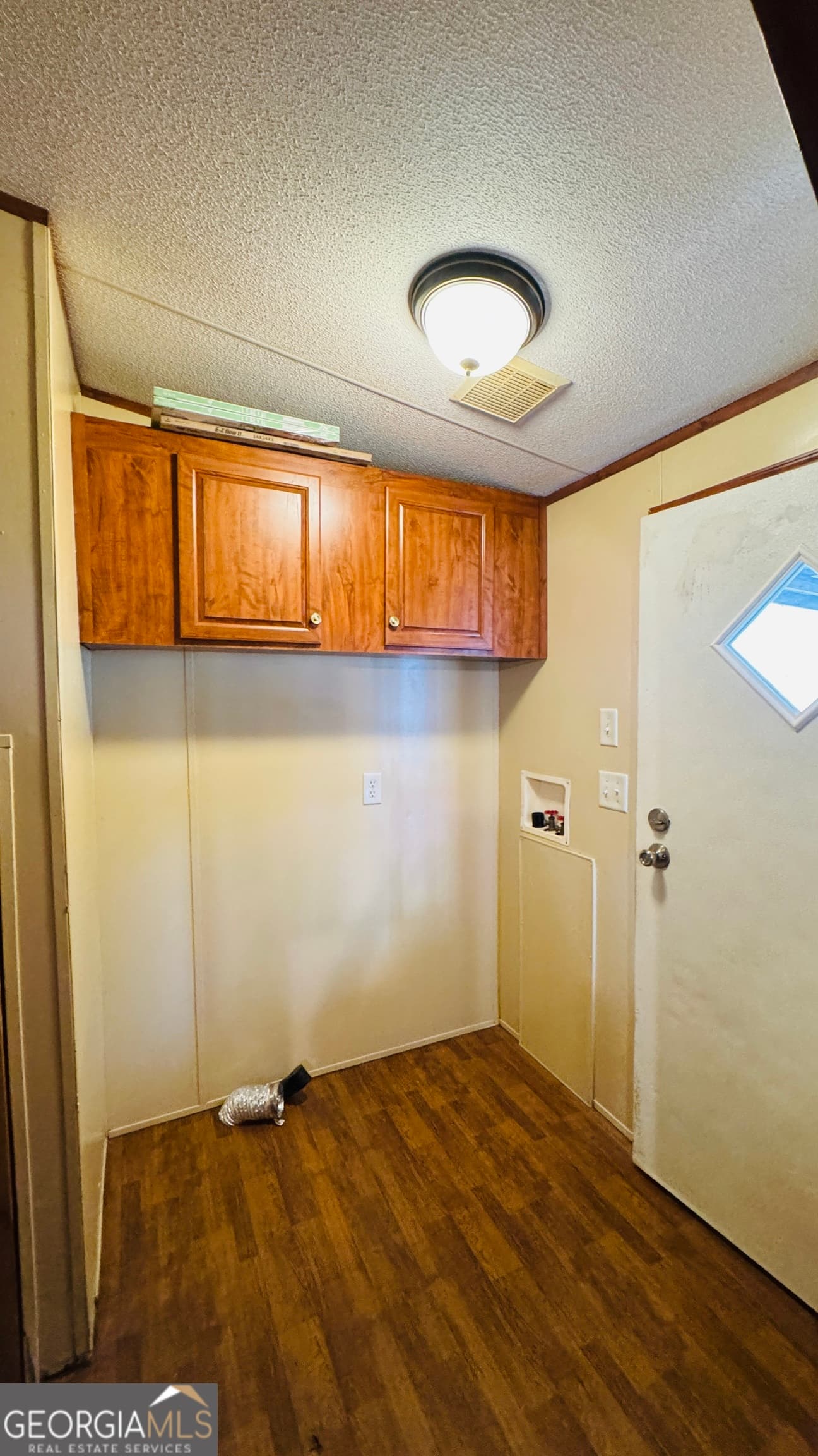 3 bedroom, 2 bathroom, 2,592 sq ft manufactured home,single family residence for sale at 495 Mitchell Drive, Reidsville, GA 30453 — photo 8