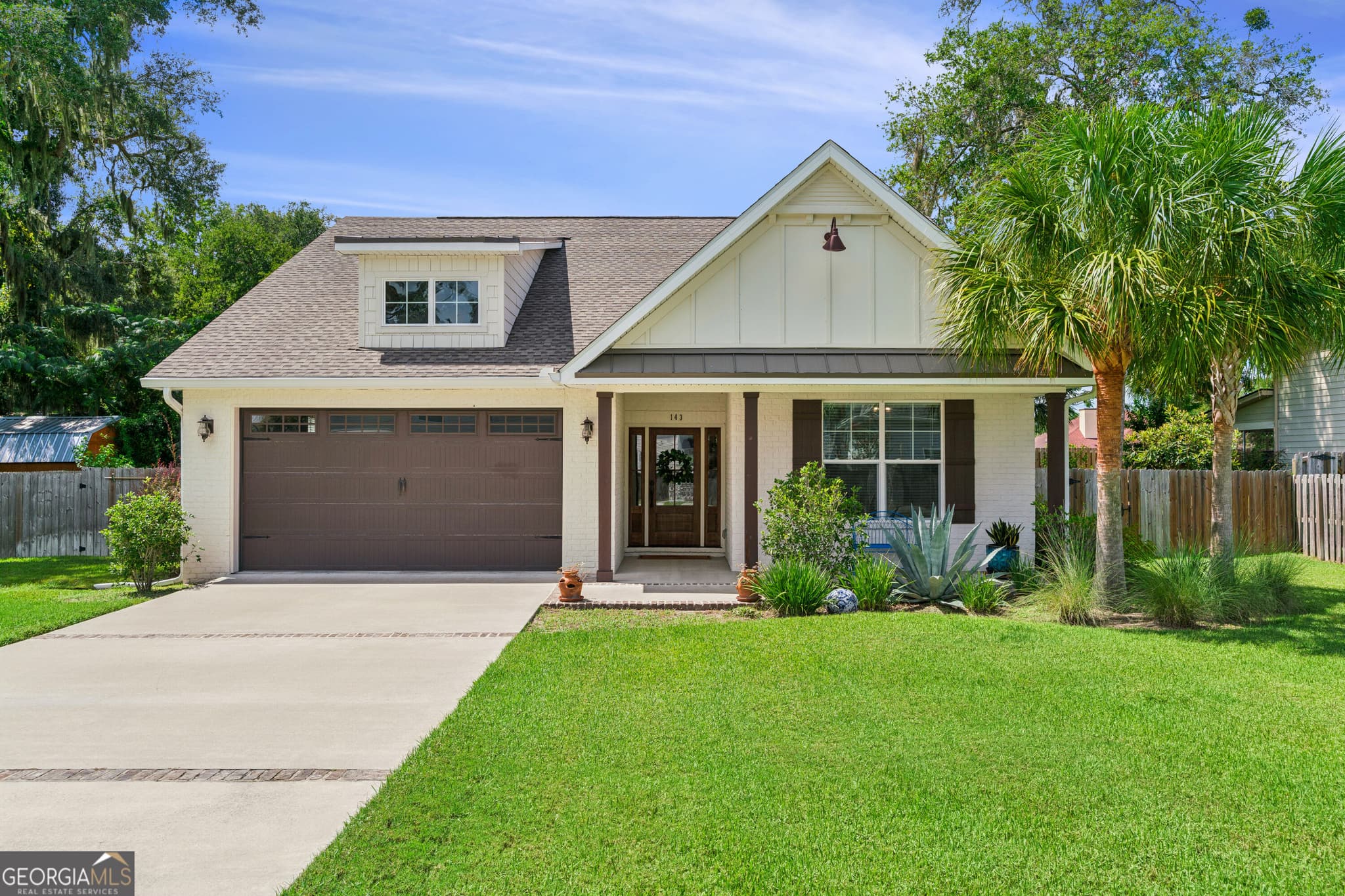 4 bedroom, 3.5 bathroom, 2,265 sq ft single family residence for sale at 143 Harrington Lane, St. Simons, GA 31522 — photo 6