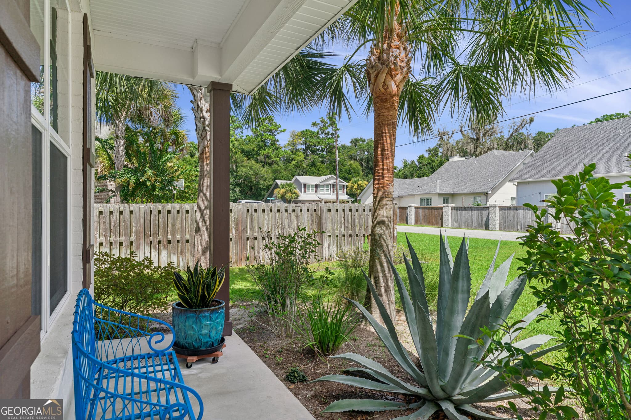 4 bedroom, 3.5 bathroom, 2,265 sq ft single family residence for sale at 143 Harrington Lane, St. Simons, GA 31522 — photo 7