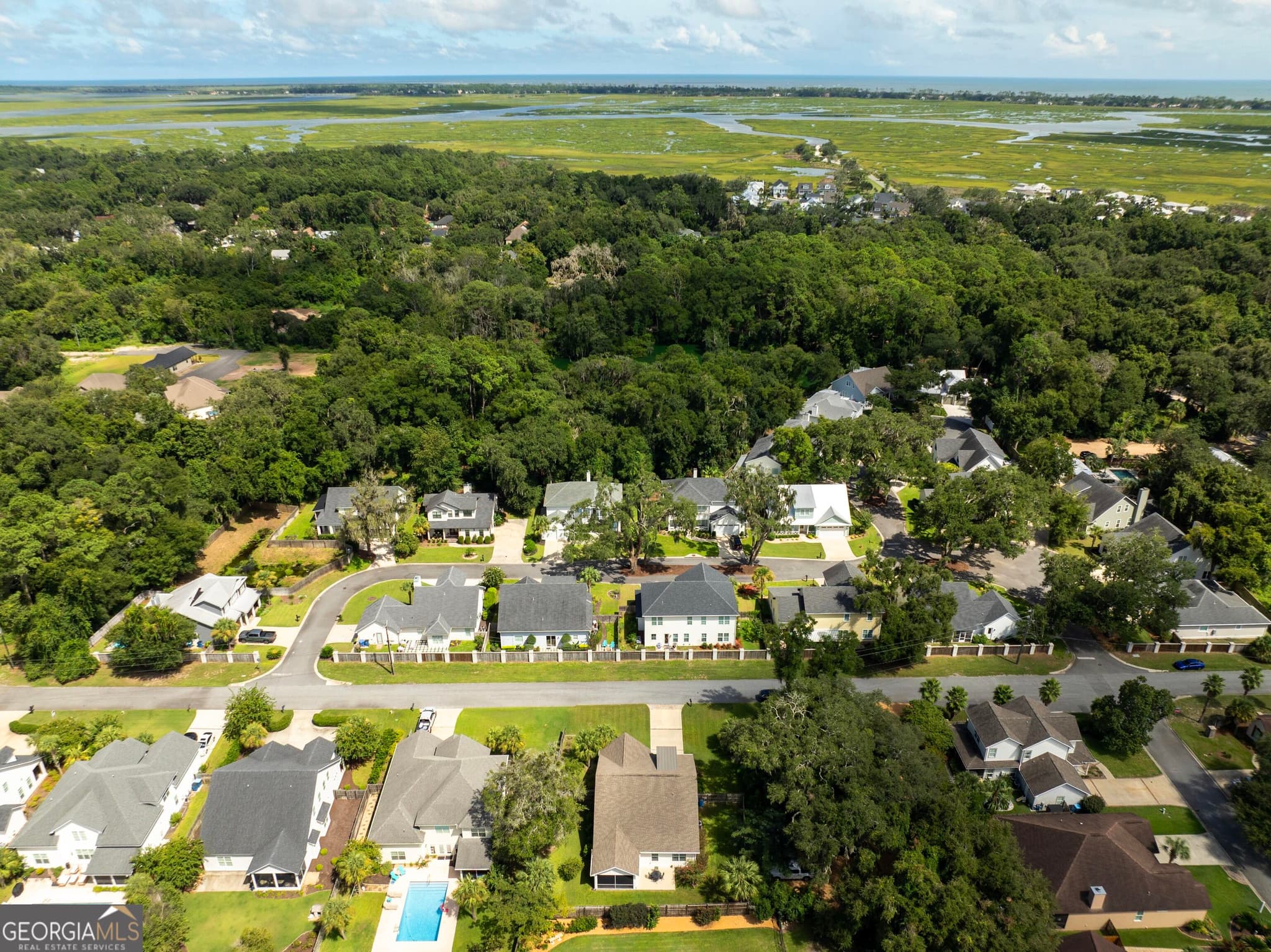 4 bedroom, 3.5 bathroom, 2,265 sq ft single family residence for sale at 143 Harrington Lane, St. Simons, GA 31522 — photo 3