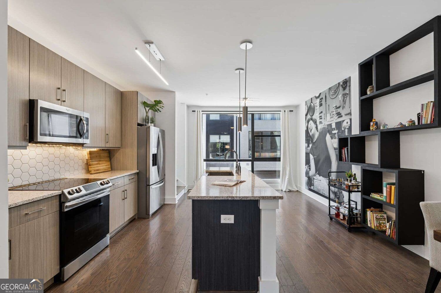 3 bedroom, 3.5 bathroom, 1,992 sq ft townhouse for sale at 962 Moda Drive, Atlanta, GA 30316 — photo 5