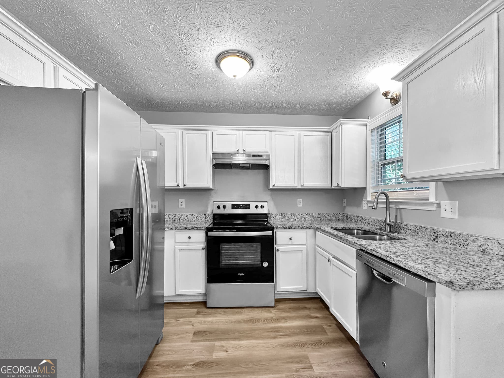 4 bedroom, 3 bathroom, 3,550 sq ft single family residence for rent at 130 Hibiscus Trail, Fayetteville, GA 30215 for $2,365 a month — photo 5