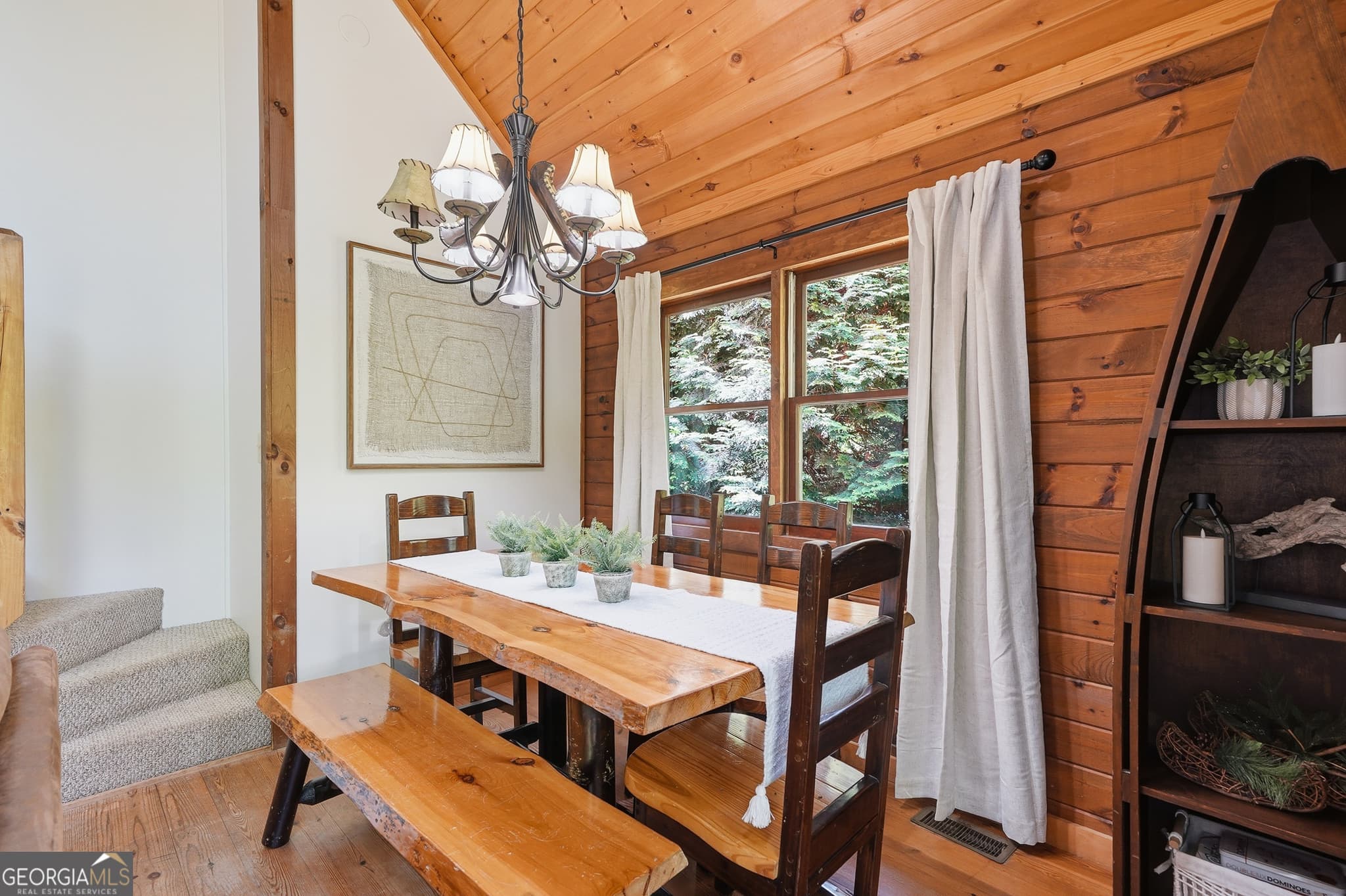 3 bedroom, 2 bathroom, 1,152 sq ft cabin,single family residence for sale at 145 Rocky Top Road, Blue Ridge, GA 30513 — photo 8