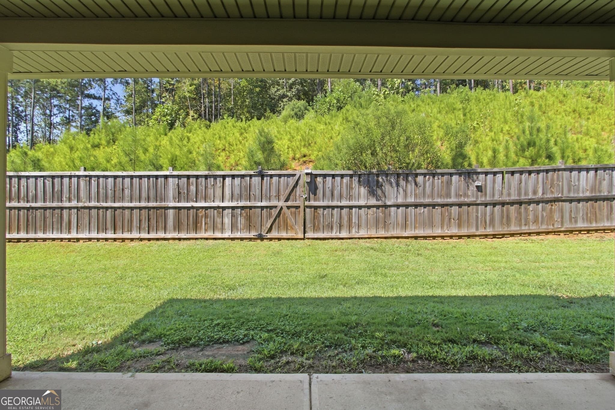 3 bedroom, 3 bathroom, 2,568 sq ft single family residence for sale at 403 Bramlett Ridge Drive, Dallas, GA 30157 — photo 6