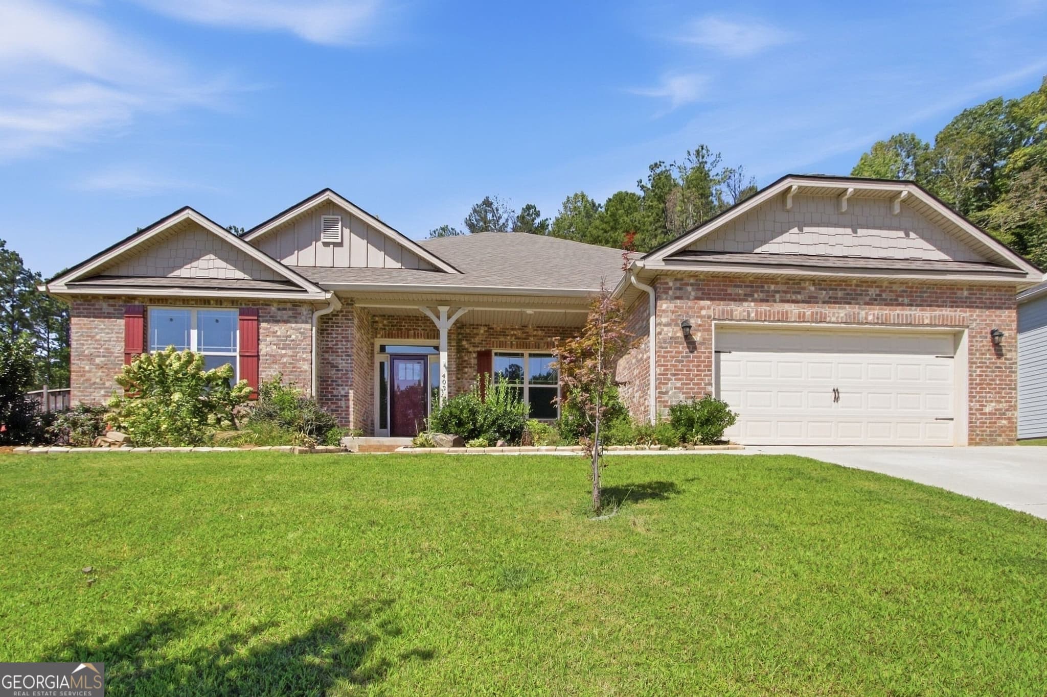 3 bedroom, 3 bathroom, 2,568 sq ft single family residence for sale at 403 Bramlett Ridge Drive, Dallas, GA 30157 — photo 1 of 36