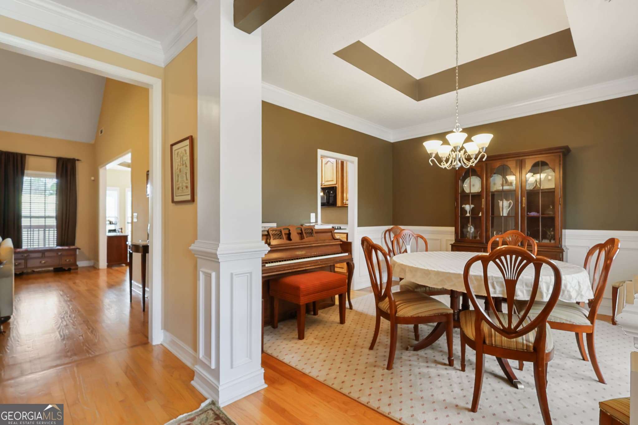 4 bedroom, 3 bathroom, 2,795 sq ft single family residence for sale at 4301 Gladys Court, Mcdonough, GA 30252 — photo 4