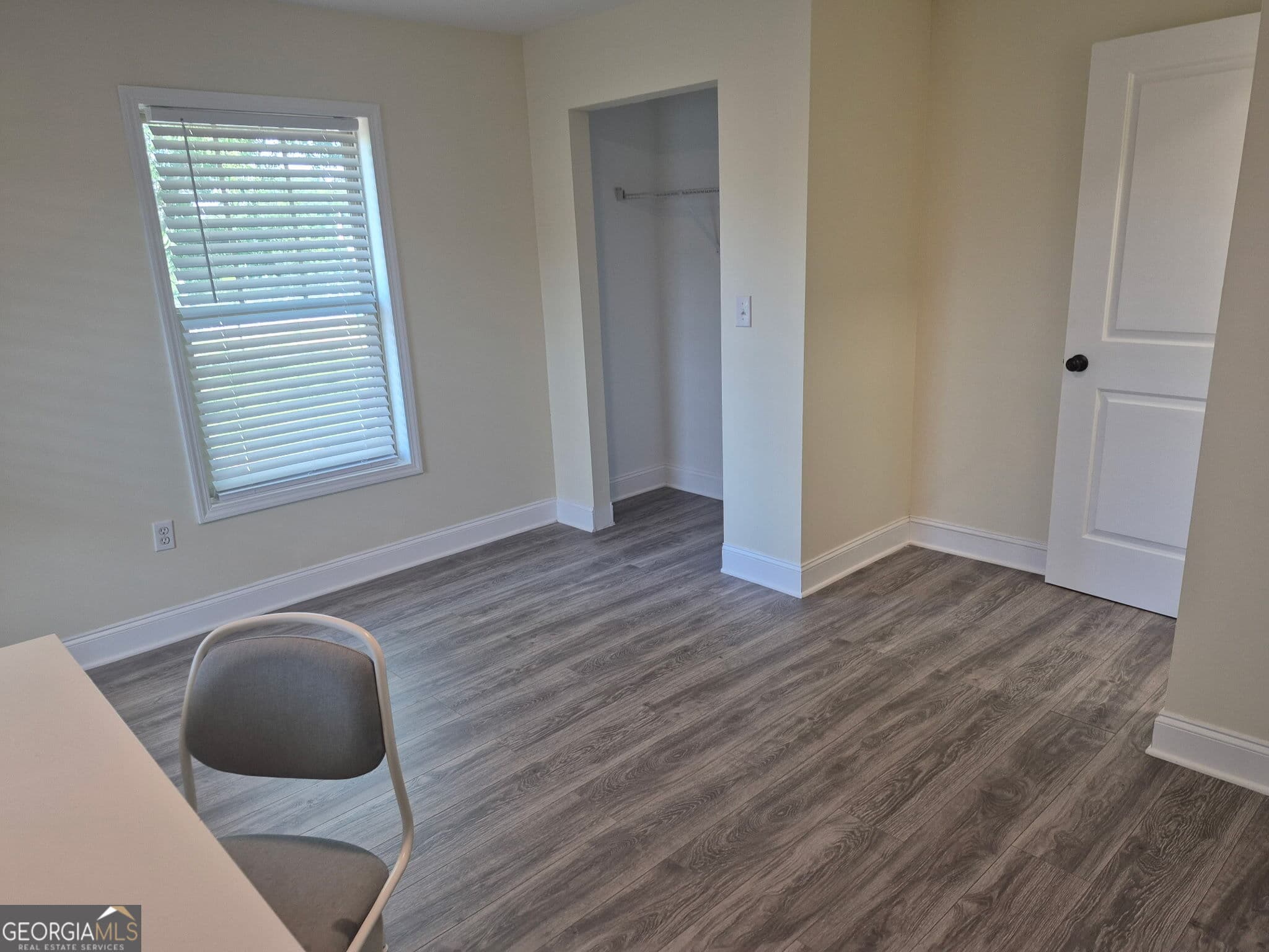 4 bedroom, 2.5 bathroom, 1,700 sq ft single family residence for sale at 395 S Elm Street, Commerce, GA 30529 — photo 6