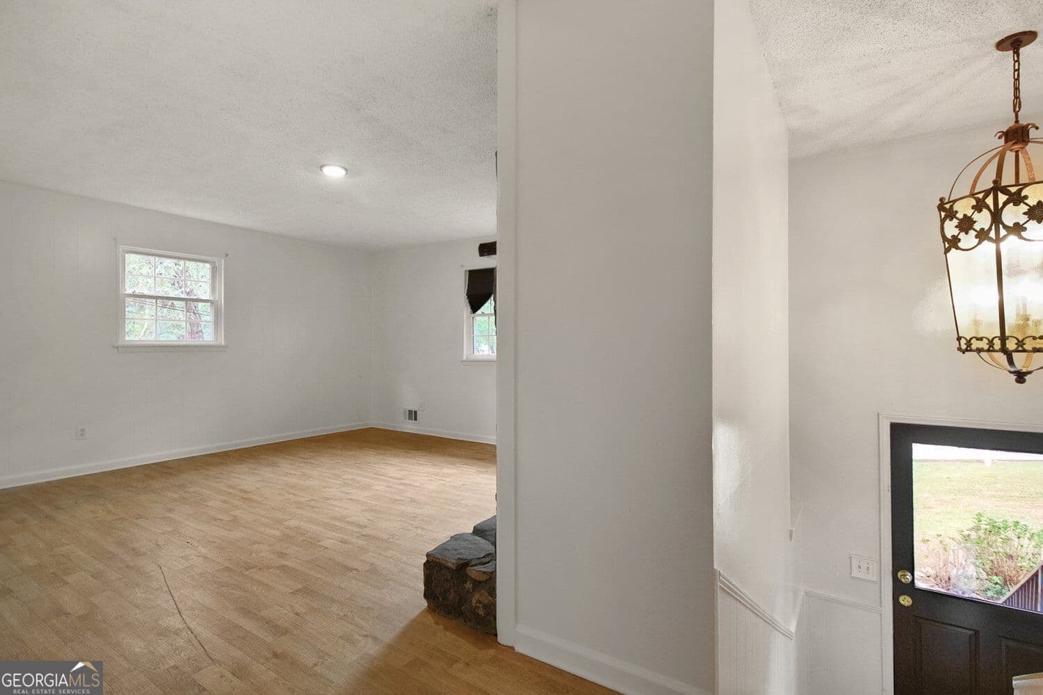 4 bedroom, 2 bathroom, 2,502 sq ft single family residence for sale at 2865 Lanier Beach South Road, Cumming, GA 30041 — photo 3