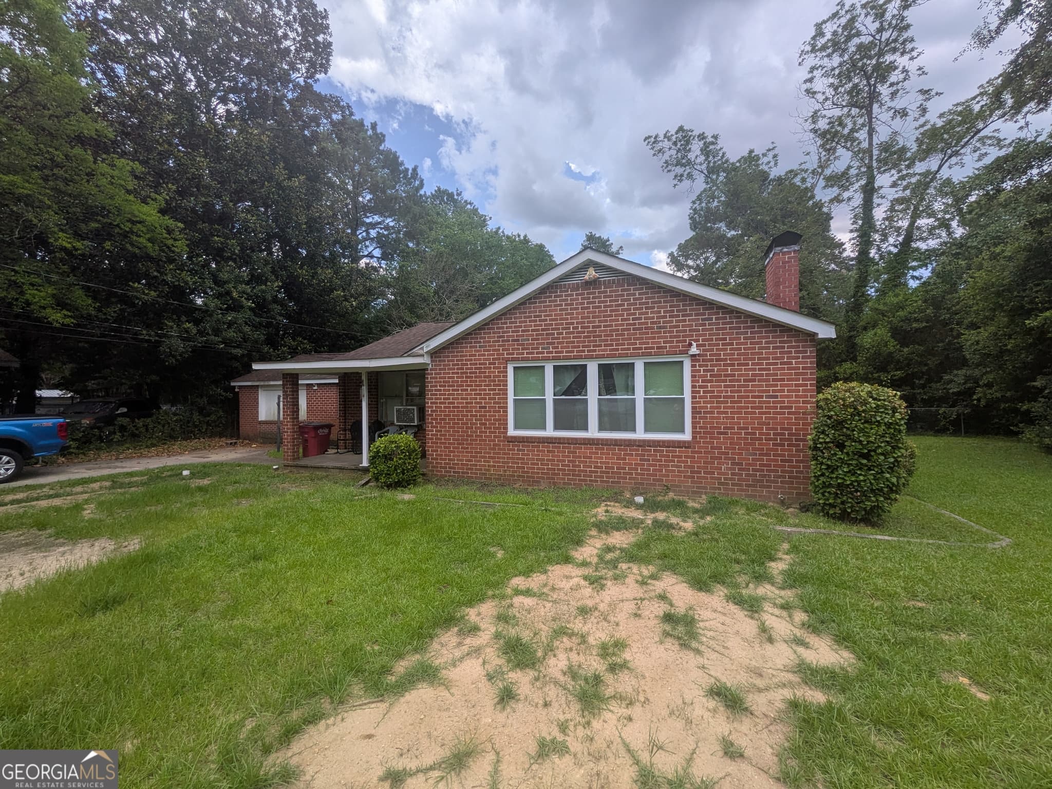 3 bedroom, 2 bathroom, 1,715 sq ft single family residence for sale at 3276 Sharon Drive, Macon, GA 31204 — photo 2