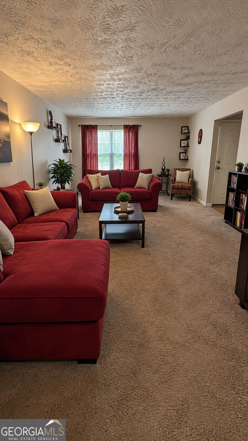 2 bedroom, 2.5 bathroom, 1,569 sq ft townhouse for sale at 961 Pine Hollow Road, Austell, GA 30168 — photo 2
