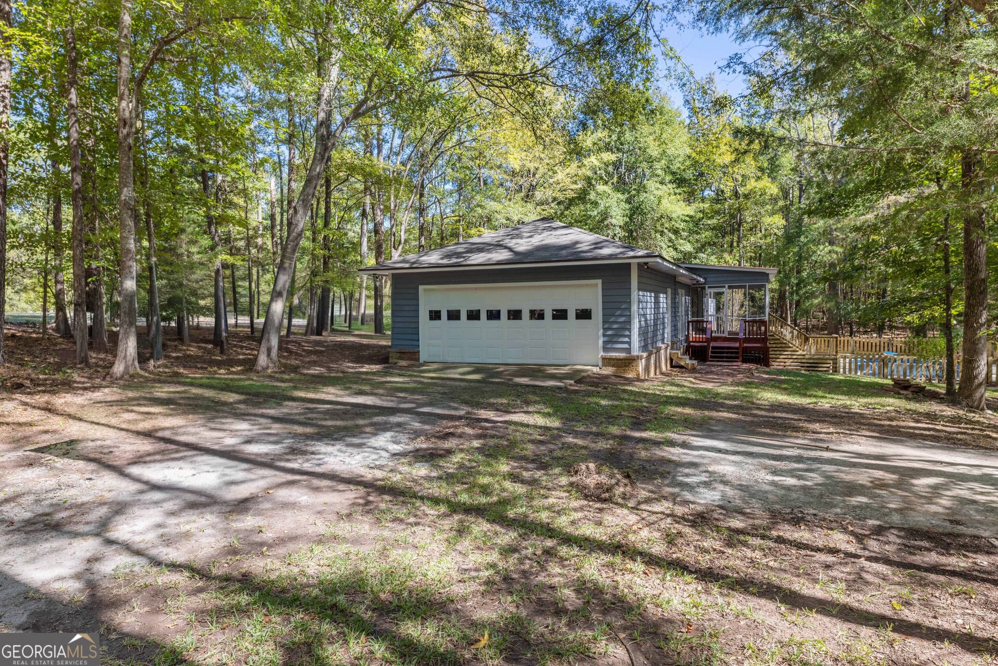 3 bedroom, 2 bathroom, 1,662 sq ft single family residence for sale at 945 Deer Run Drive, Ellerslie, GA 31807 — photo 6