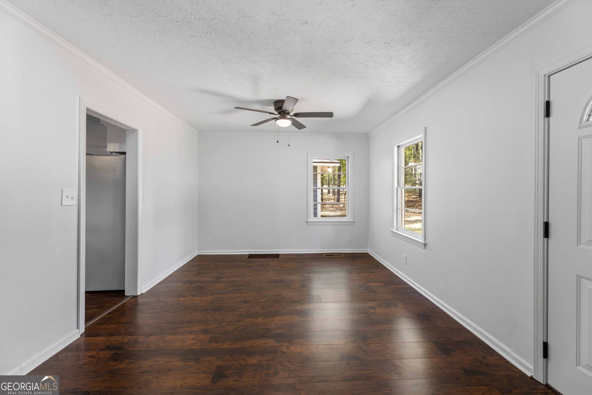 3 bedroom, 2 bathroom, 1,662 sq ft single family residence for sale at 945 Deer Run Drive, Ellerslie, GA 31807 — photo 7