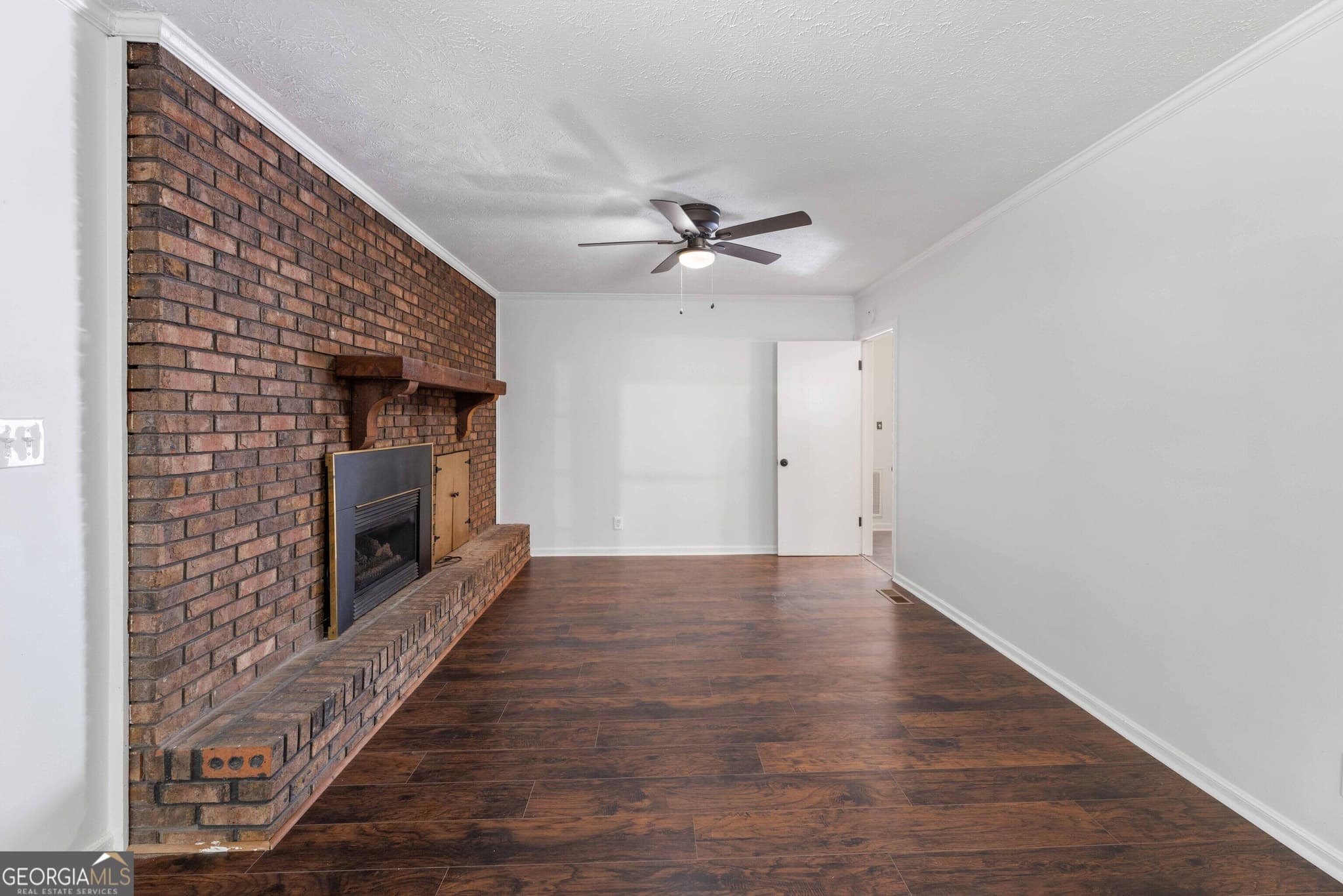 3 bedroom, 2 bathroom, 1,662 sq ft single family residence for sale at 945 Deer Run Drive, Ellerslie, GA 31807 — photo 8