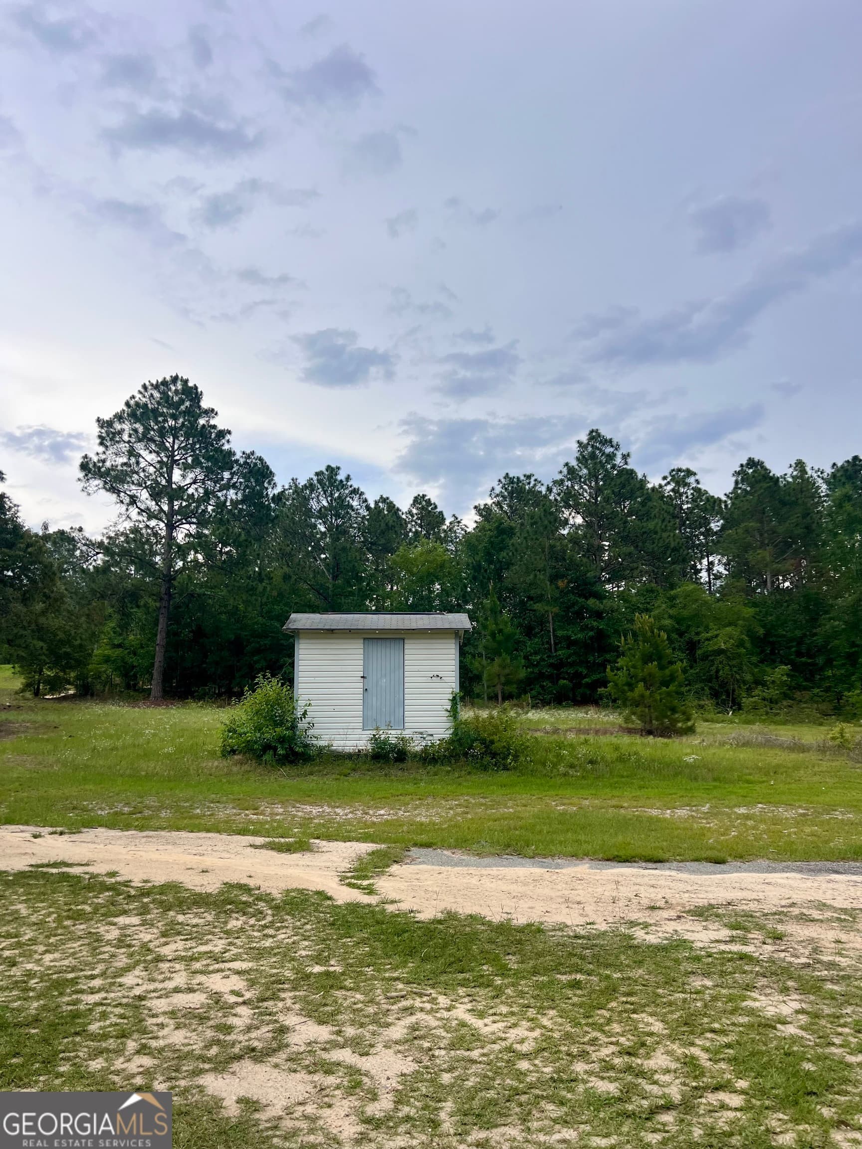 3 bedroom, 2 bathroom, 1,800 sq ft single family residence for sale at 46 Ray Roderick Road, Eastman, GA 31023 — photo 6