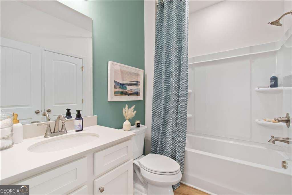 5 bedroom, 3 bathroom, 3,103 sq ft single family residence for sale at 1008 Linford Court, Locust Grove, GA 30248 — photo 6