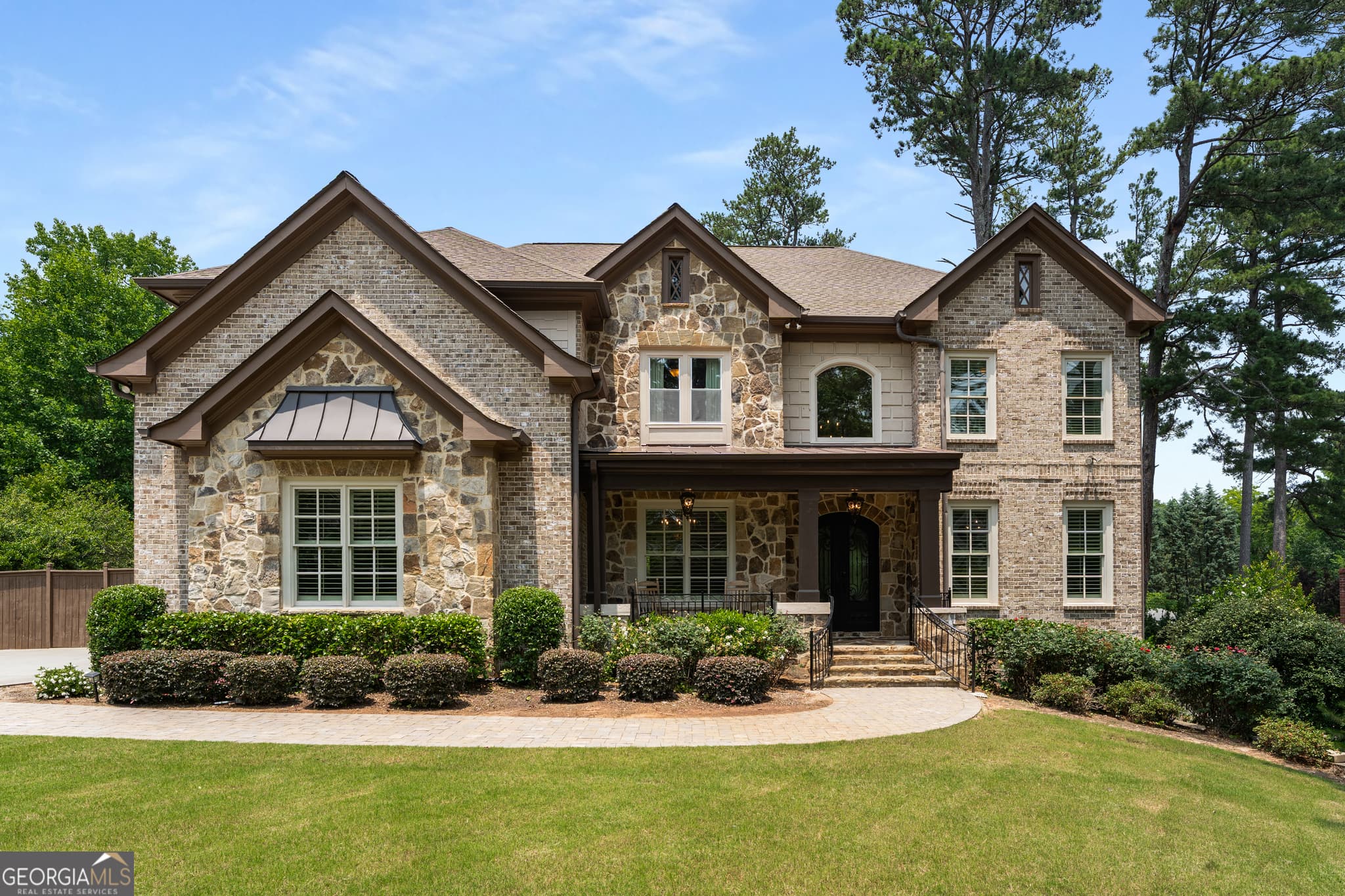 6 bedroom, 6.5 bathroom, 6,585 sq ft single family residence for rent at 6552 Long Acres Drive, Sandy Springs, GA 30328 for $10,950 a month — photo 1 of 68