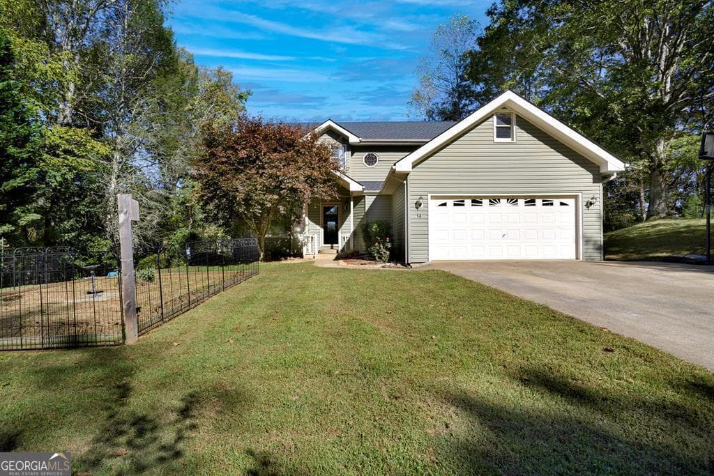 5 bedroom, 3.5 bathroom single family residence for sale at 14 Rivendell Way, Hayesville, NC 28904 — photo 3