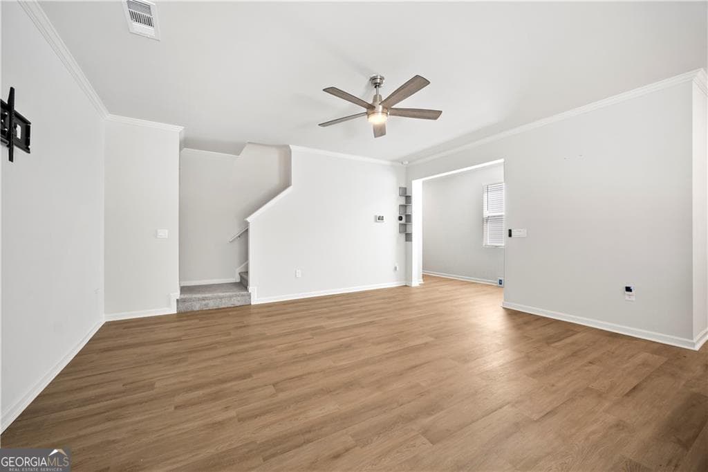 3 bedroom, 2.5 bathroom, 1,904 sq ft townhouse for sale at 6710 Corryton Street, Flowery Branch, GA 30542 — photo 6