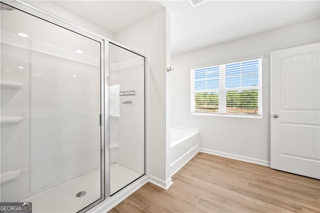 3 bedroom, 2.5 bathroom, 1,904 sq ft townhouse for sale at 6710 Corryton Street, Flowery Branch, GA 30542 — photo 10