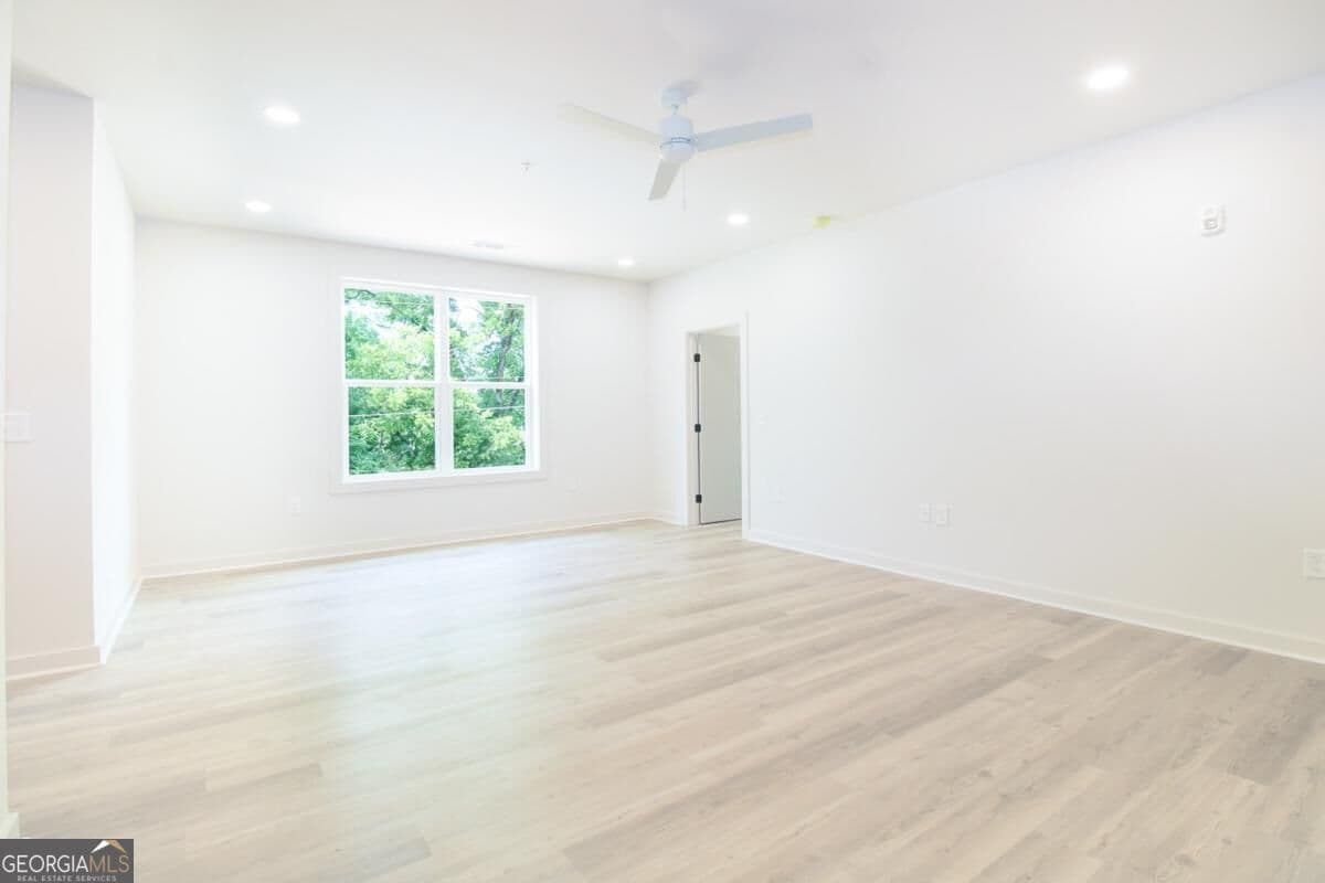 2 bedroom, 2.5 bathroom, 1,250 sq ft condominium for rent at 240 Martha Drive 140, Athens, GA 30606 for $1,900 a month — photo 2
